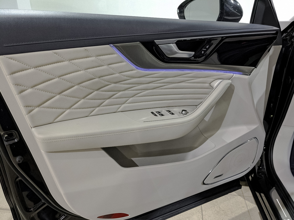 Фото Hongqi HS5 с пробегом 29990 км