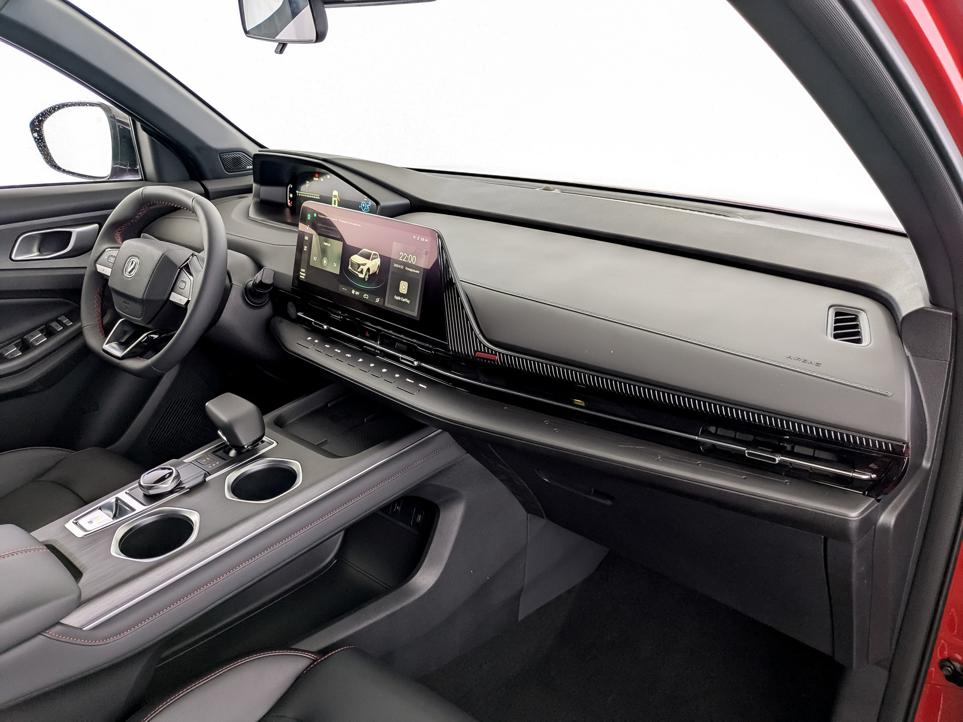 Фото Changan UNI-S Техно+ 1.5T/181 7RT Передний привод