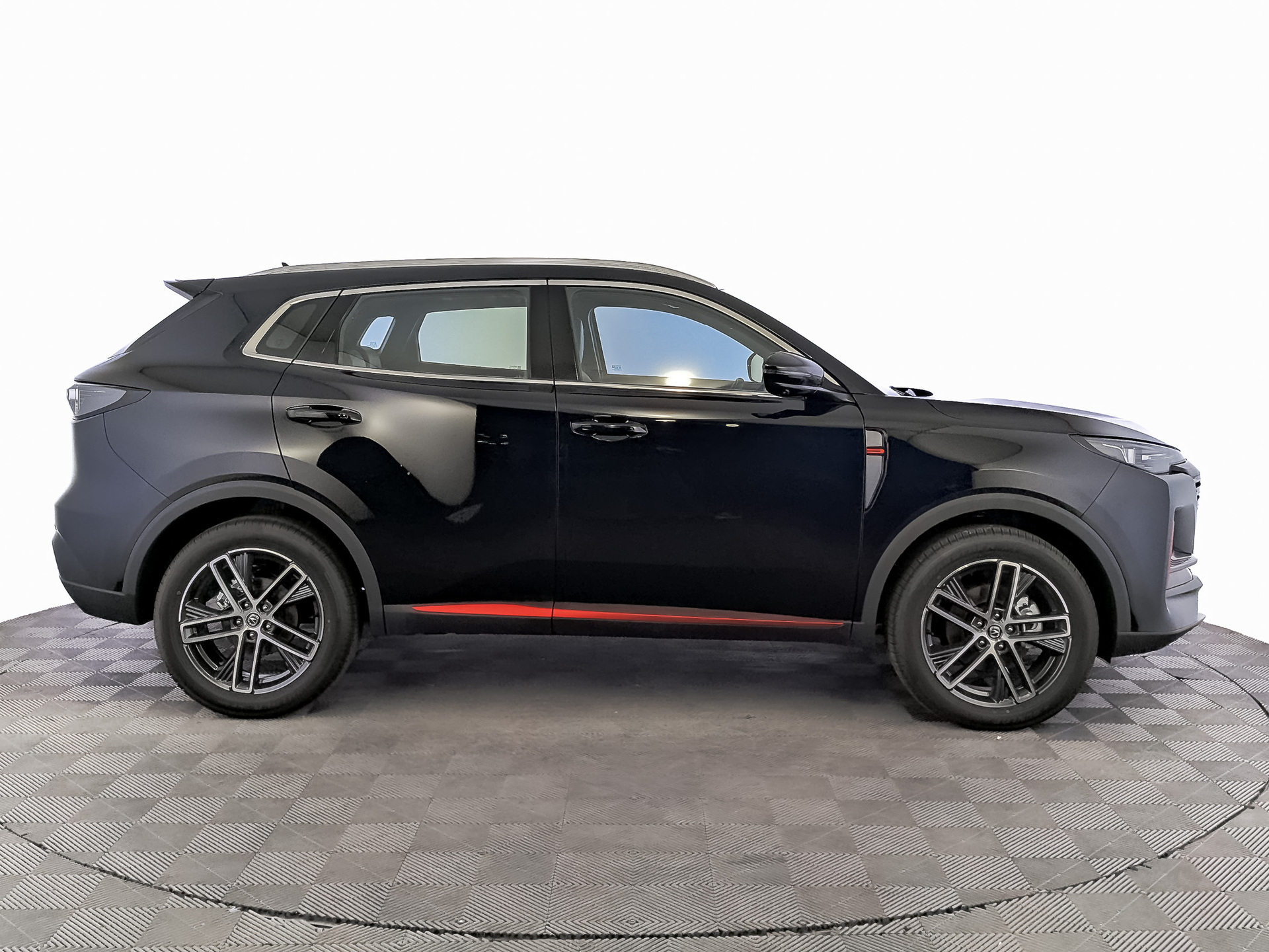 Фото Changan UNI-S Техно+ 1.5T/181 7RT Передний привод