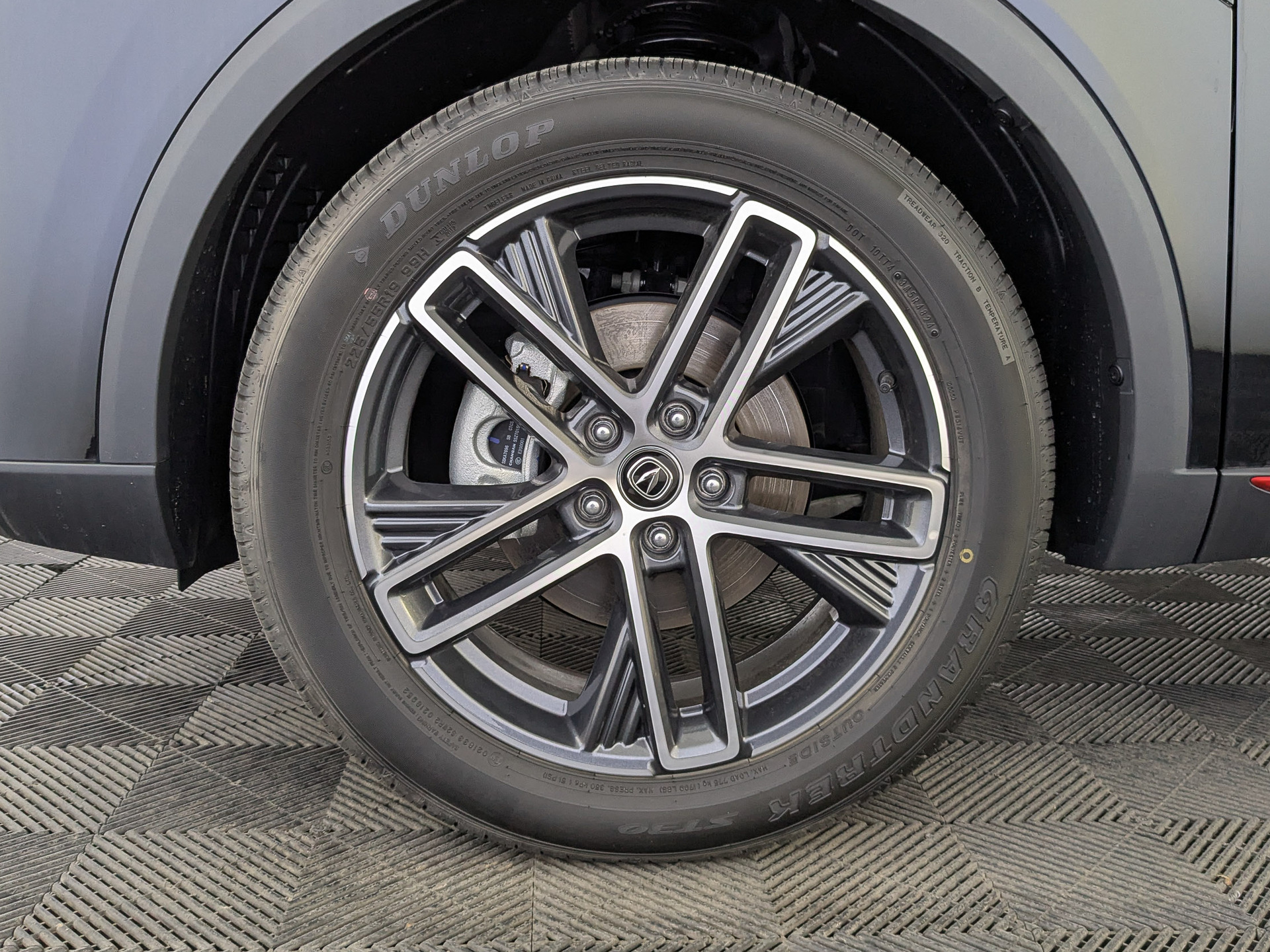 Фото Changan UNI-S Техно+ 1.5T/181 7RT Передний привод