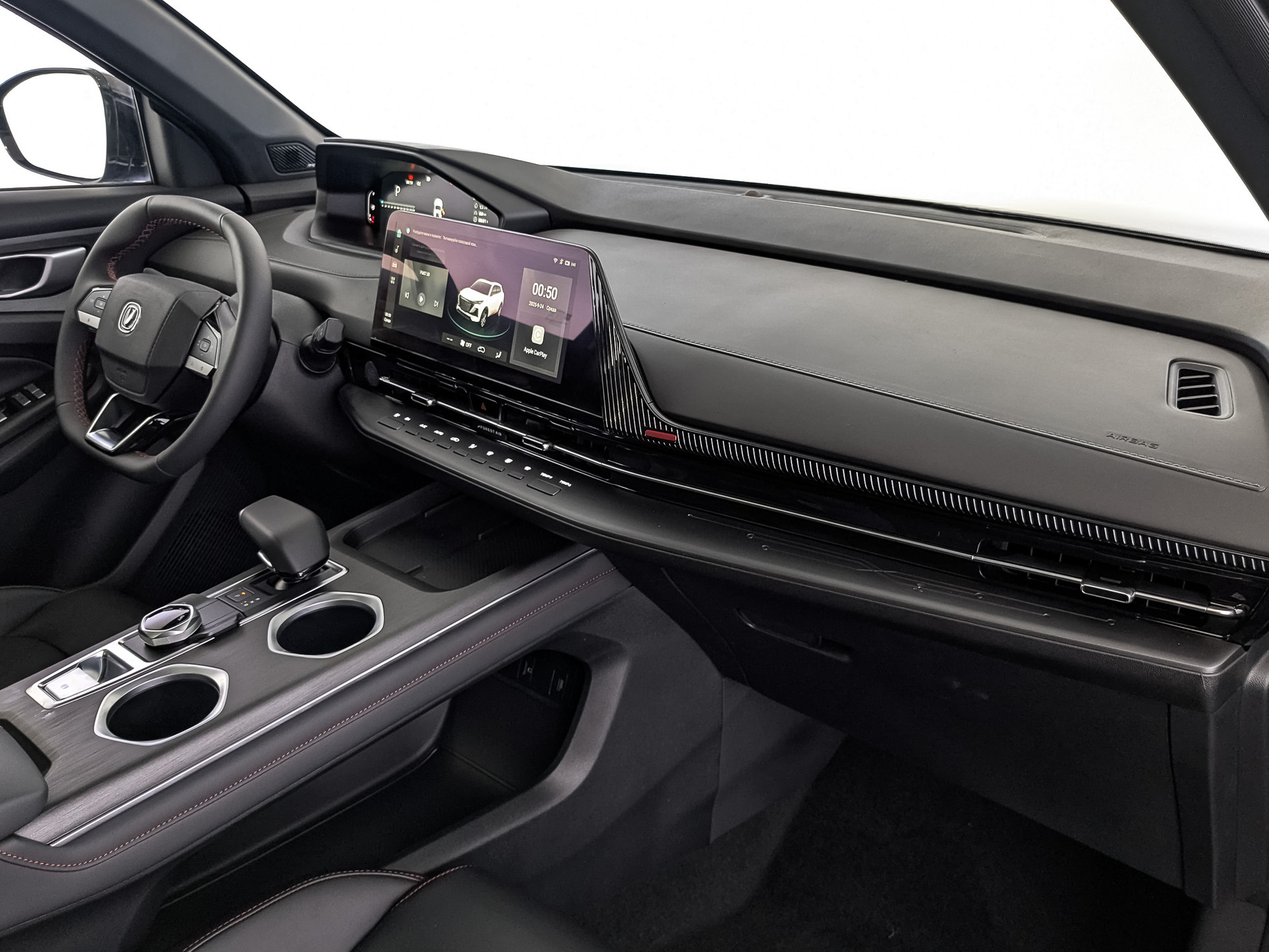 Фото Changan UNI-S Техно+ 1.5T/181 7RT Передний привод