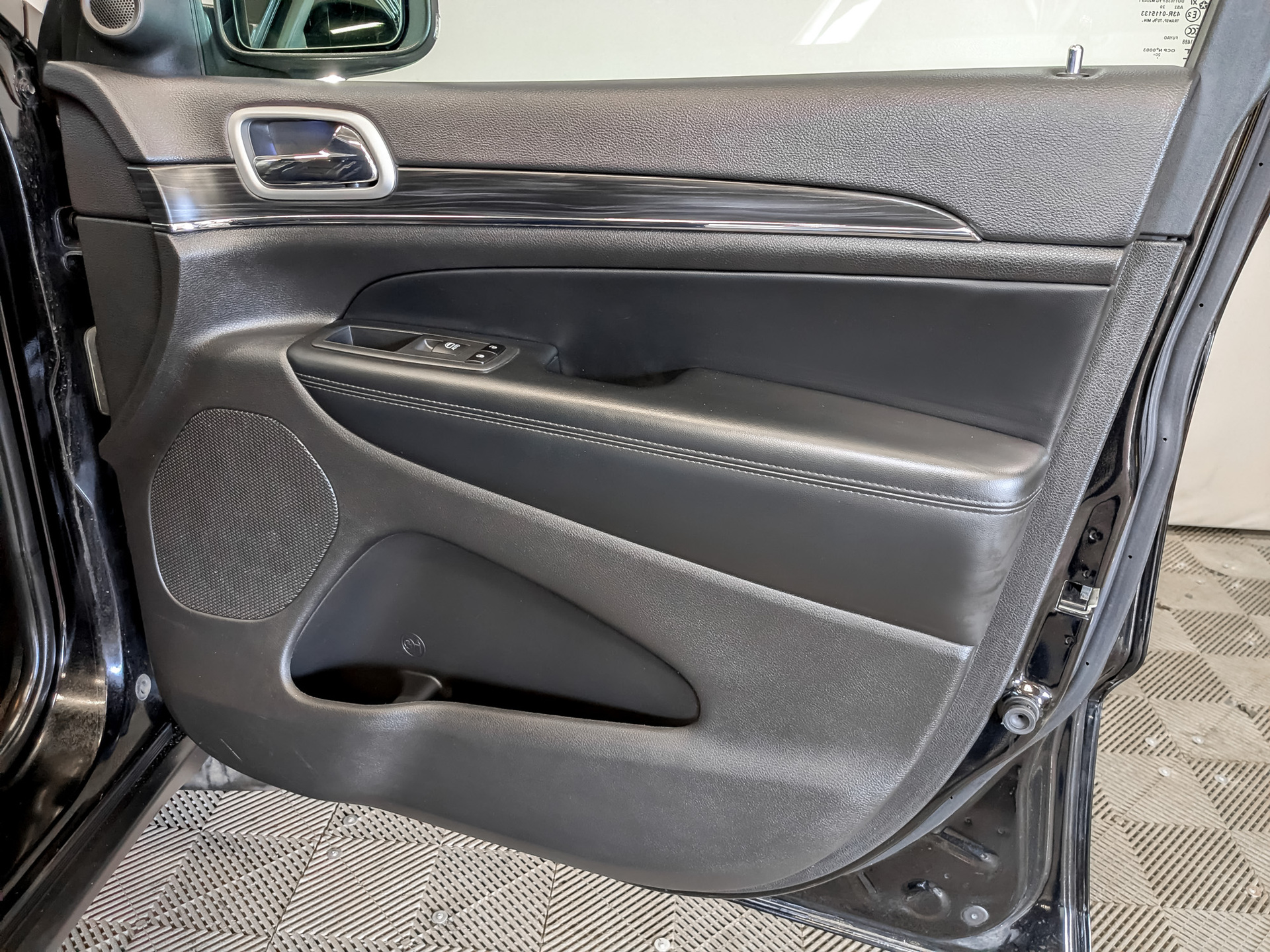 JEEP Grand Cherokee 3.00 (238 л.с), автомат, 2021, пробег 87 262 км