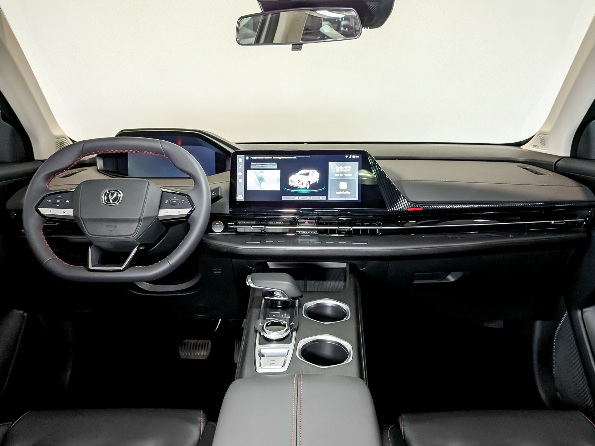 Фото Changan UNI-S Техно 1.5T/181 7RT Передний привод