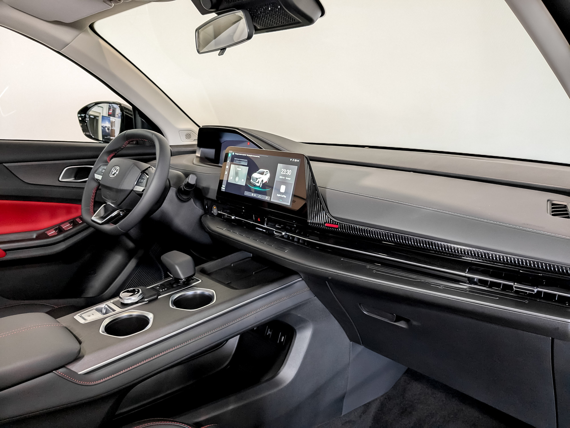Фото Changan UNI-S Техно 1.5T/181 7RT Передний привод