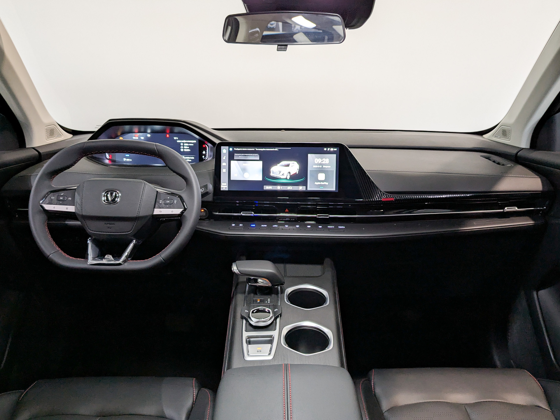 Фото Changan UNI-S Техно 1.5T/181 7RT Передний привод