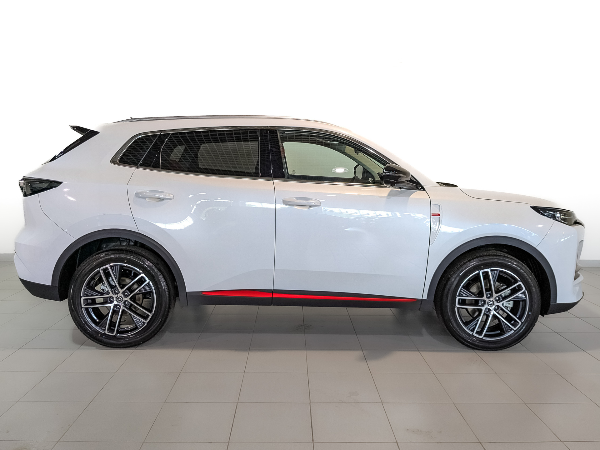Фото Changan UNI-S Техно 1.5T/181 7RT Передний привод