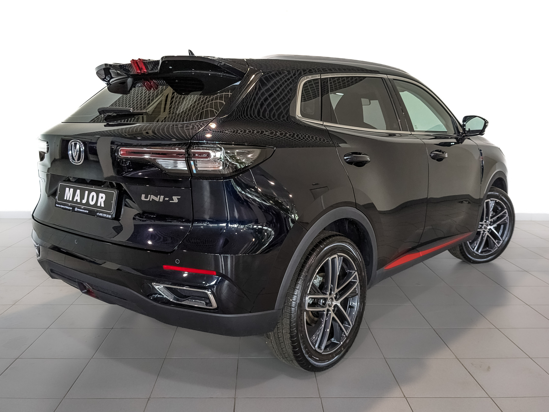 Фото Changan UNI-S Техно 1.5T/181 7RT Передний привод