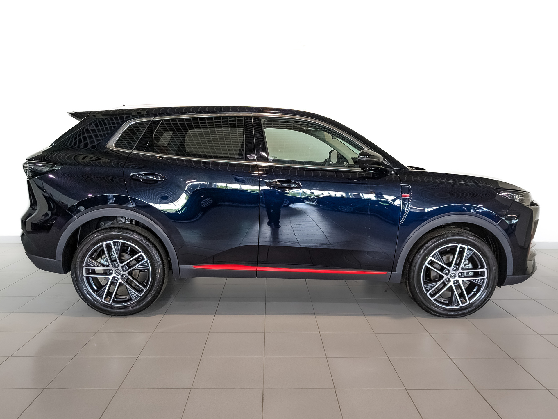 Фото Changan UNI-S Техно 1.5T/181 7RT Передний привод