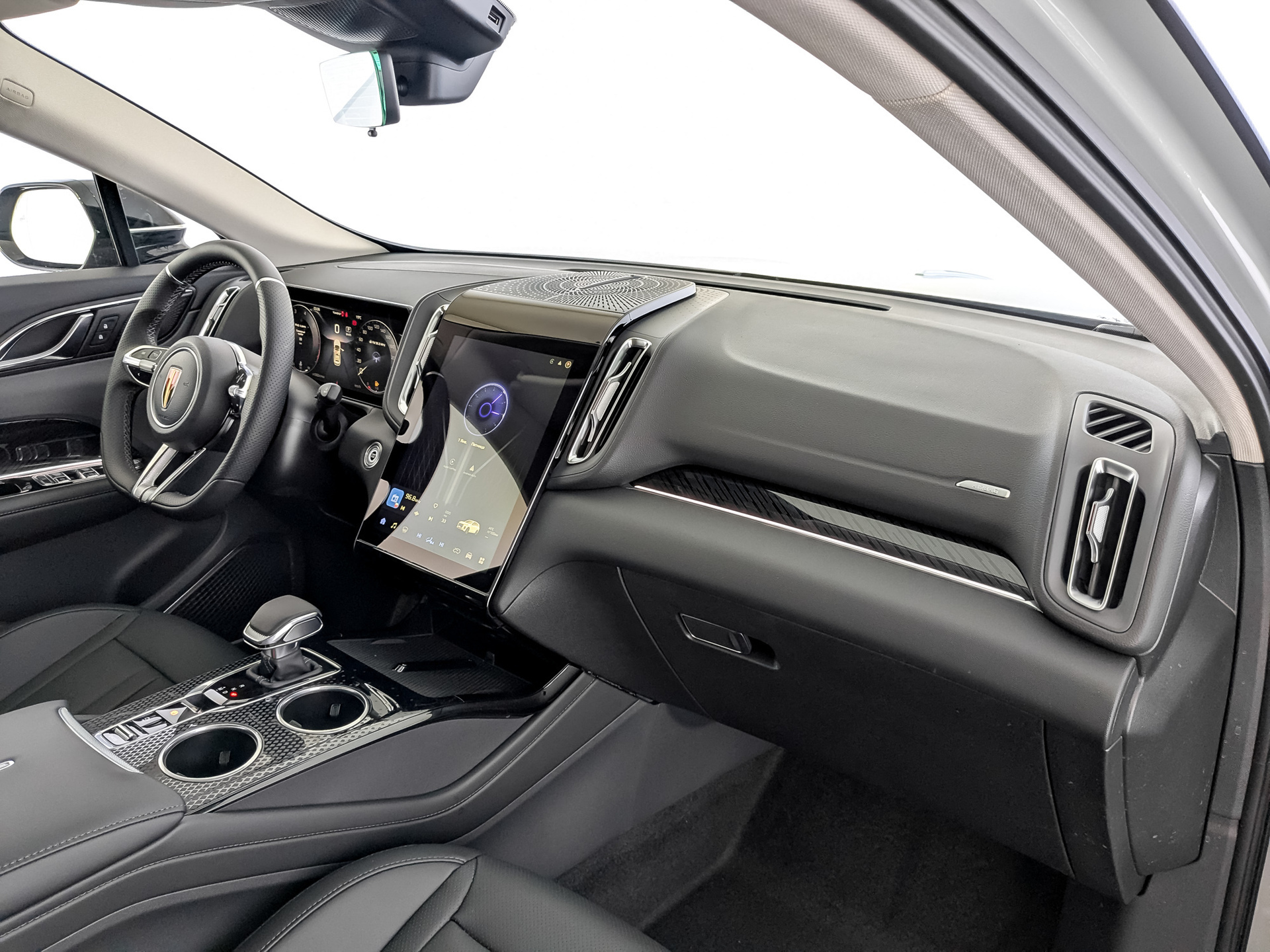 Фото Hongqi HS3 Comfort 1.5Т/156 7RT FWD