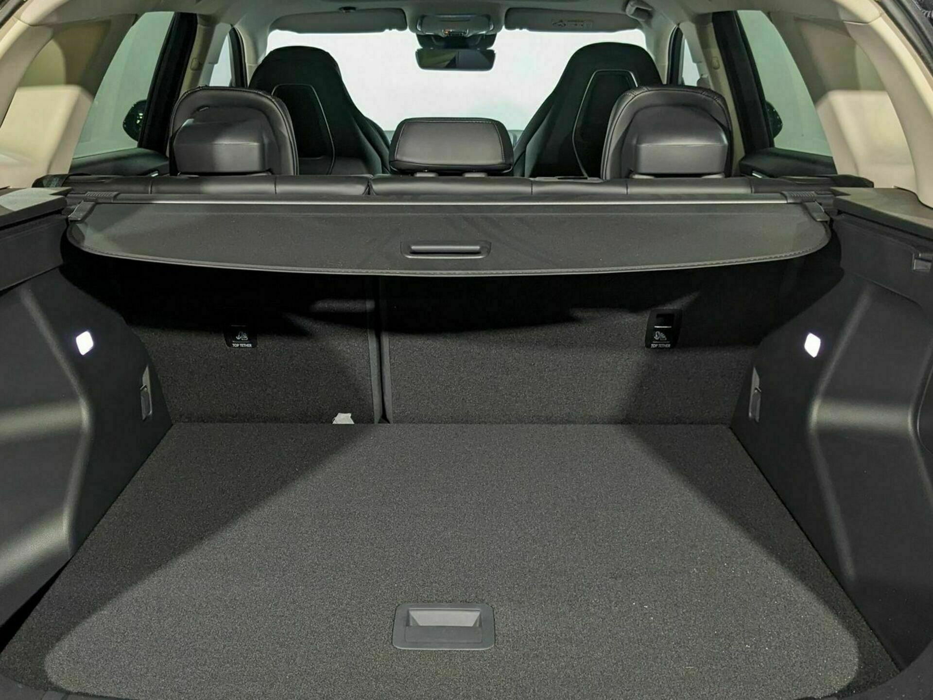 Фото Hongqi HS3 Comfort 1.5Т/156 7RT FWD