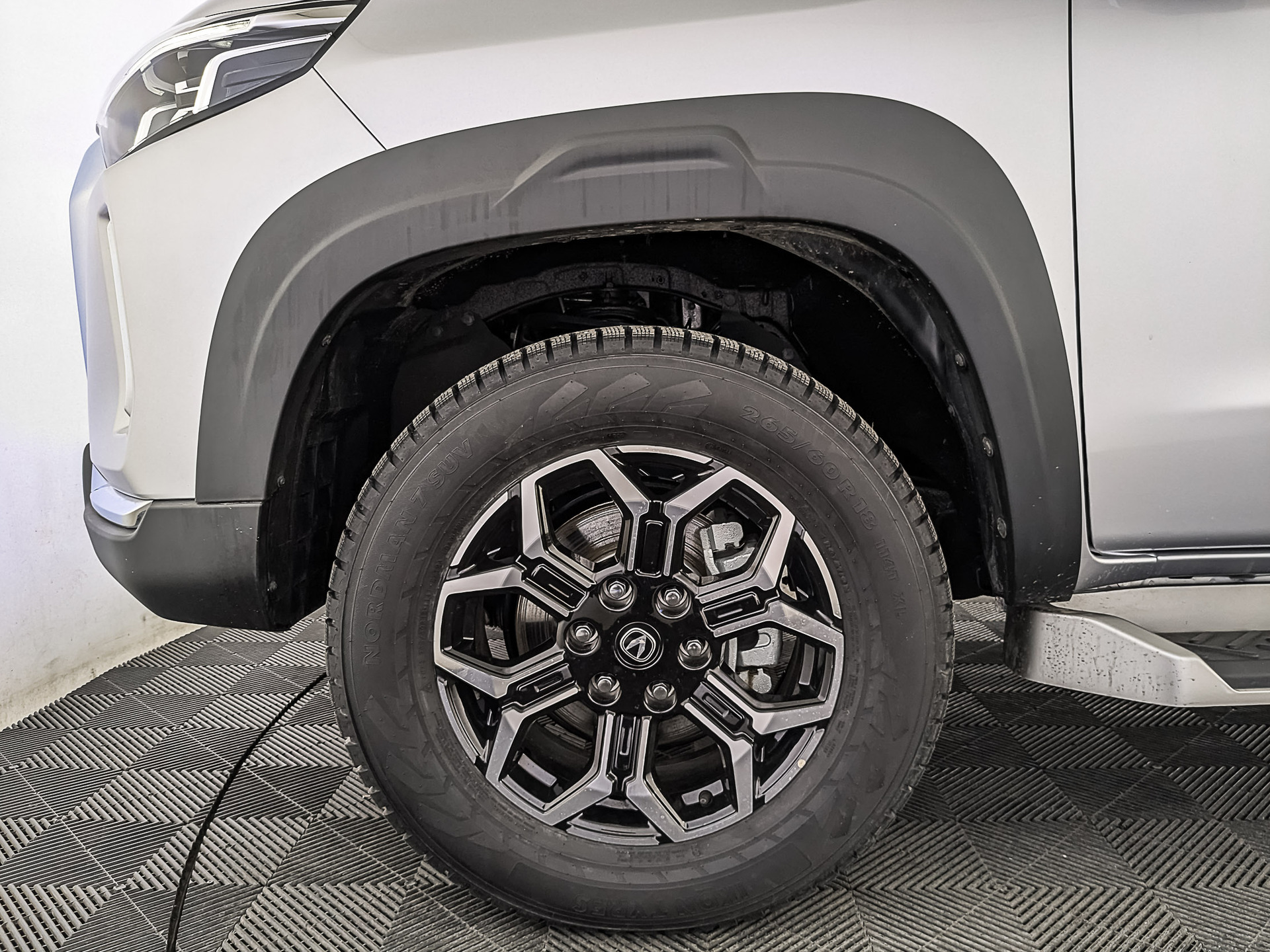Фото Changan Hunter Plus Люкс 2.0T/226 8AT Полный привод