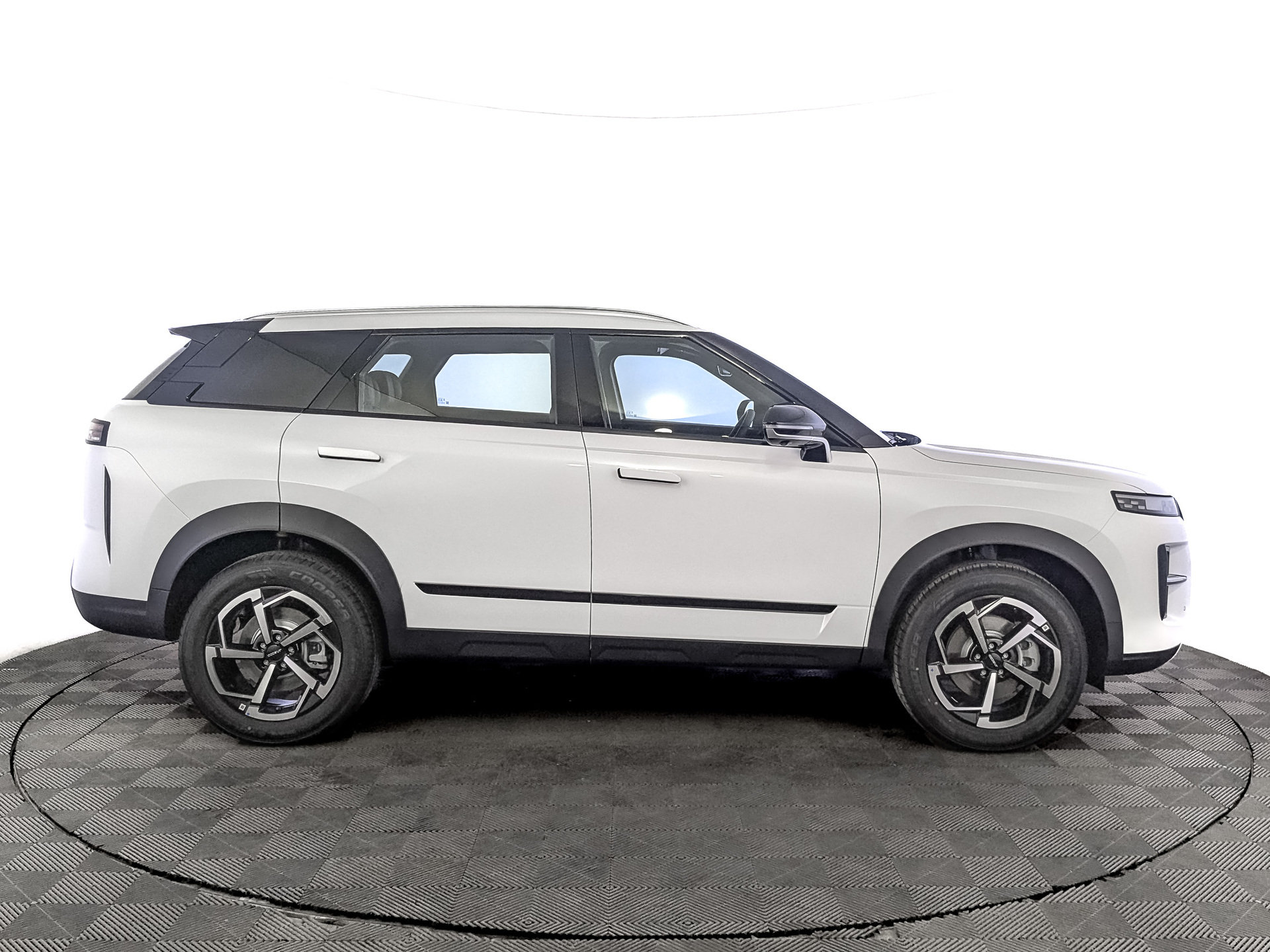Фото JAECOO J7 Комфорт HP FL 1.6T/186 7RT 4WD