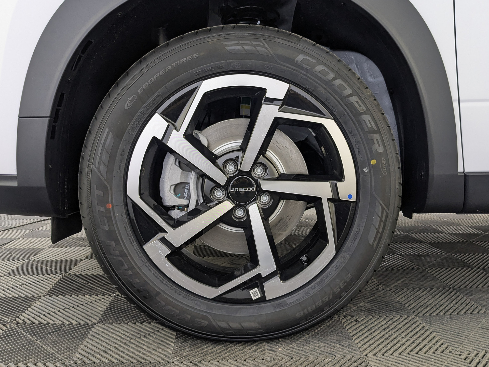 Фото JAECOO J7 Комфорт HP FL 1.6T/186 7RT 4WD