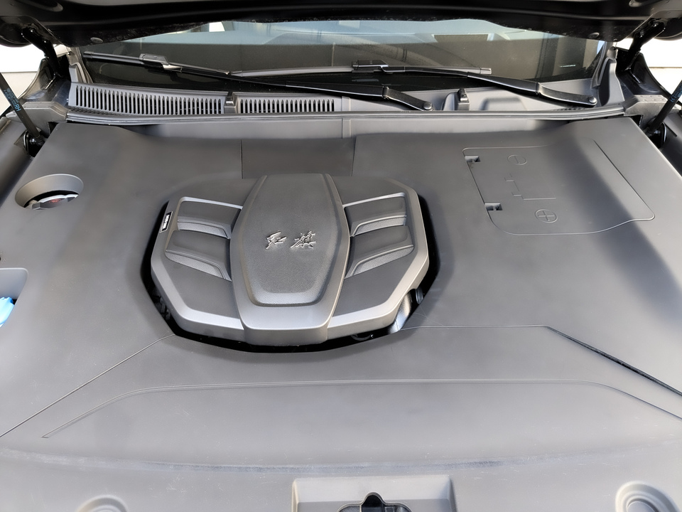 Фото Hongqi HS5 с пробегом 14832 км