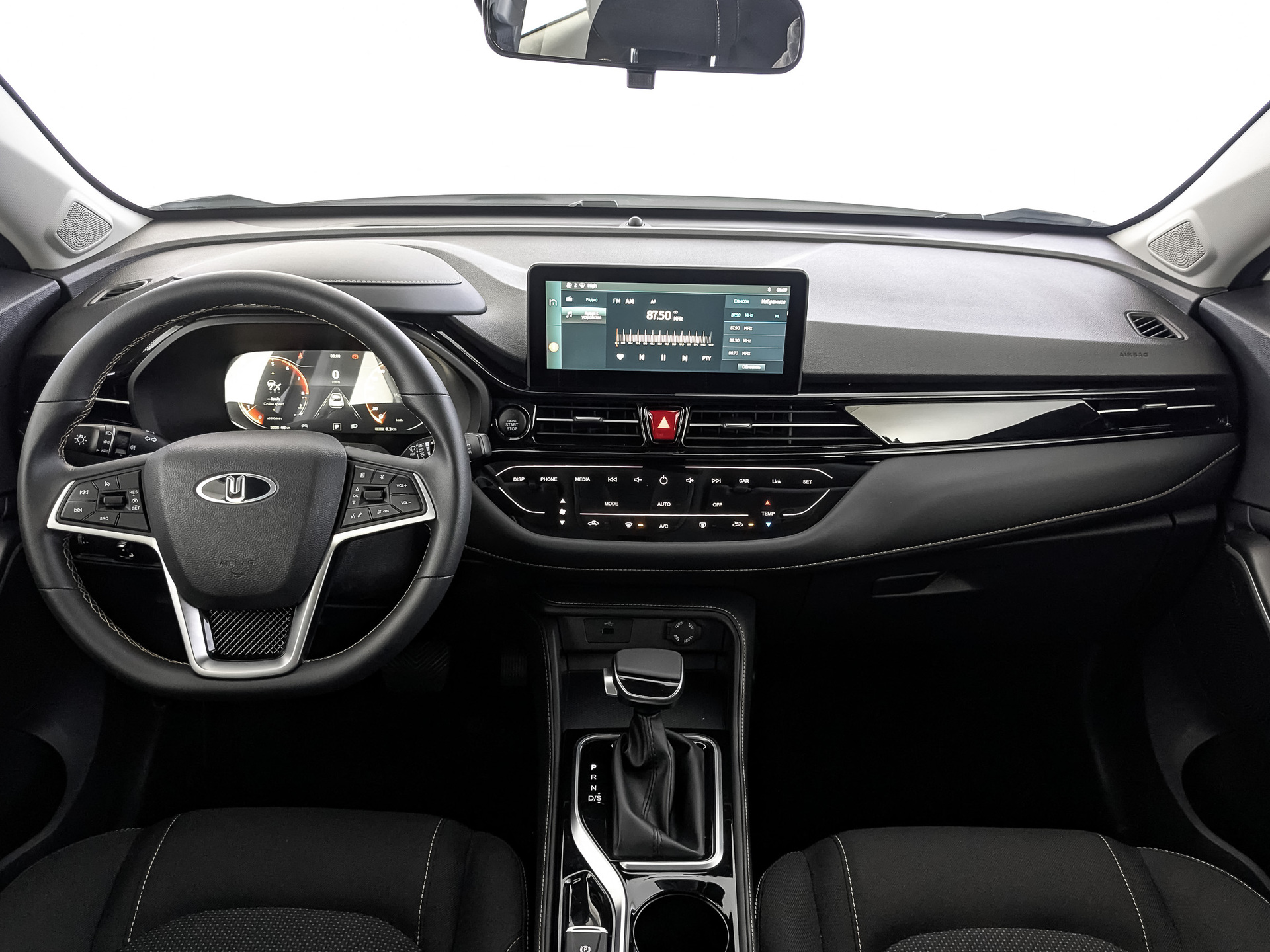 Фото Москвич 3 Комфорт с телематикой 1.5T/136 CVT 5D