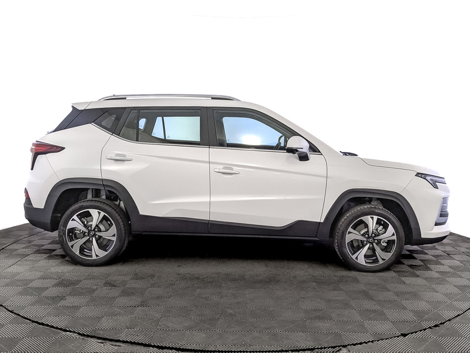 Москвич 3 Комфорт с телематикой 1.5T/136 CVT 5D