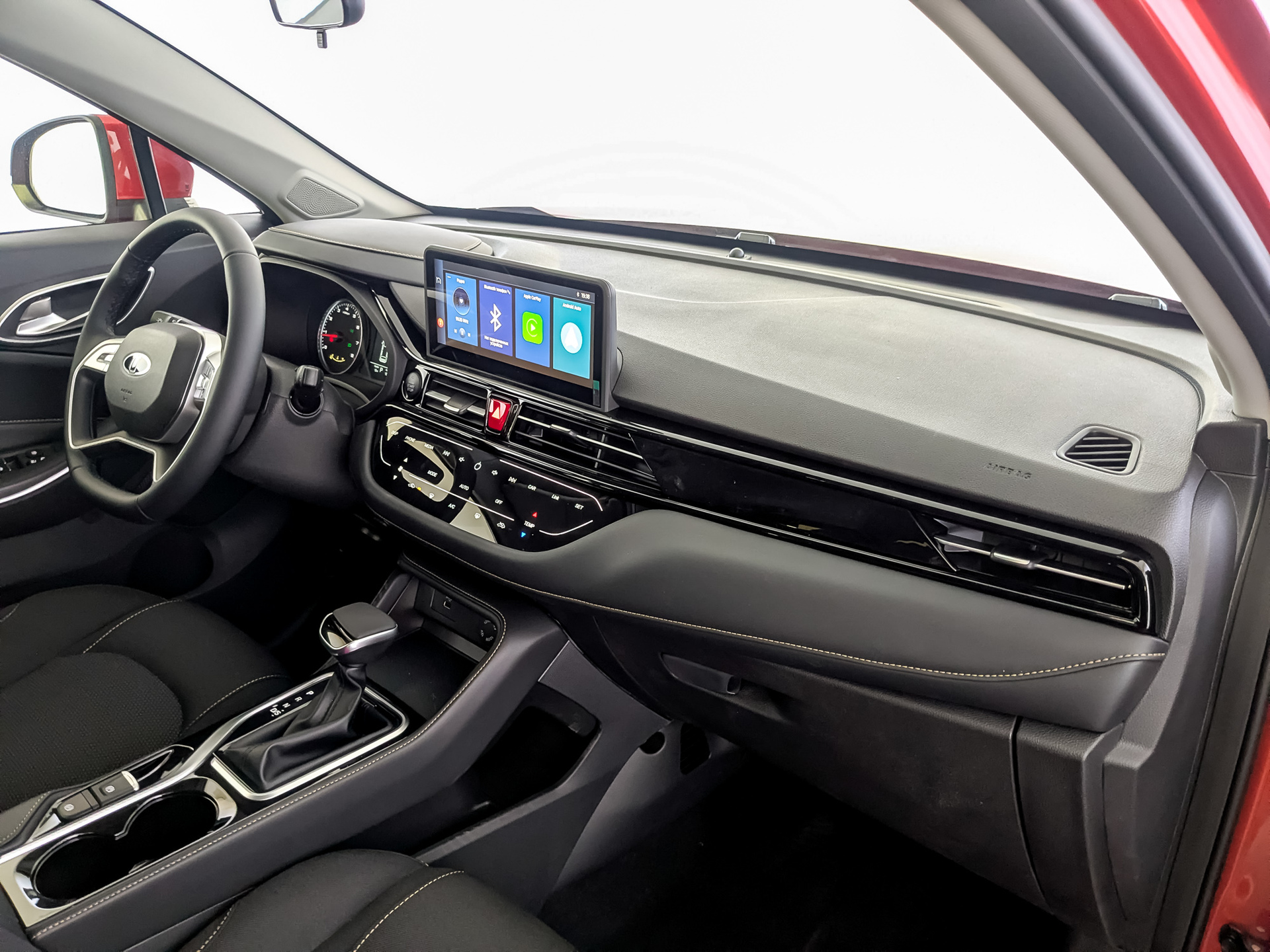 Фото Москвич 3 Стандарт 2026 с телематикой 1.5T/136 CVT 5D