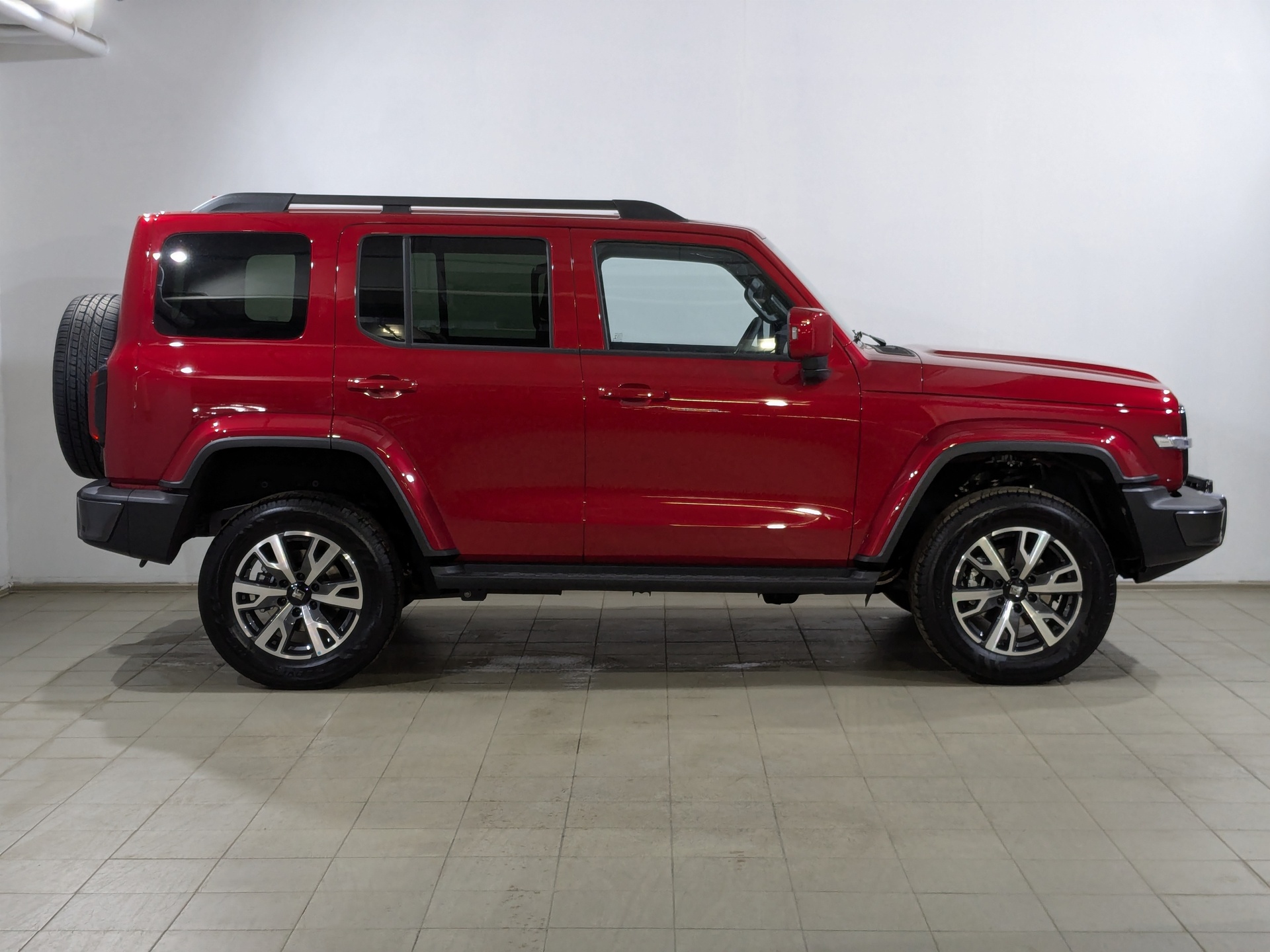 Фото Tank 300 Сити Премиум (City Premium) 2.0T/218 8AT 4WD