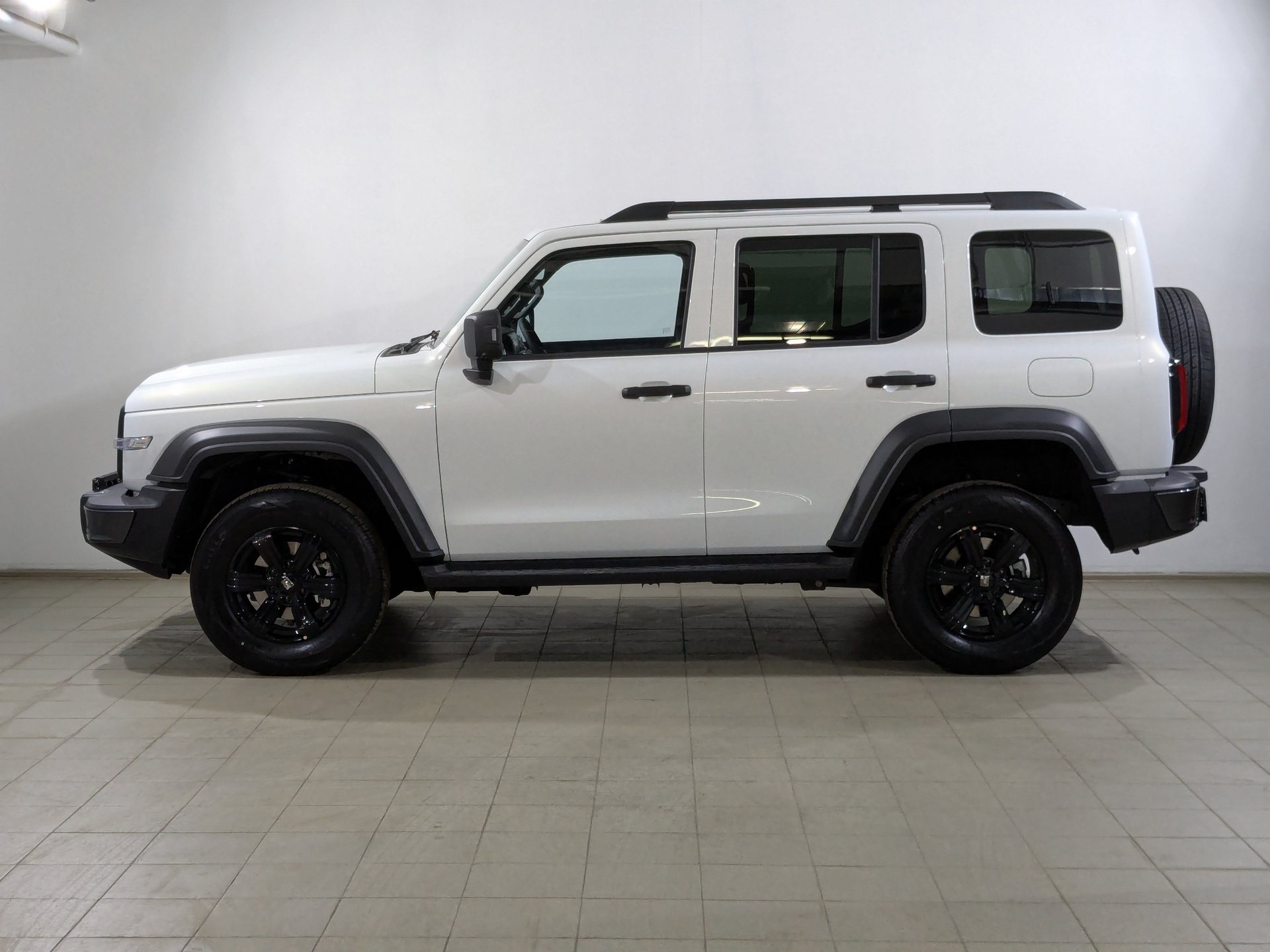 Фото Tank 300 Премиум (Premium) 2.0T/218 8AT 4WD