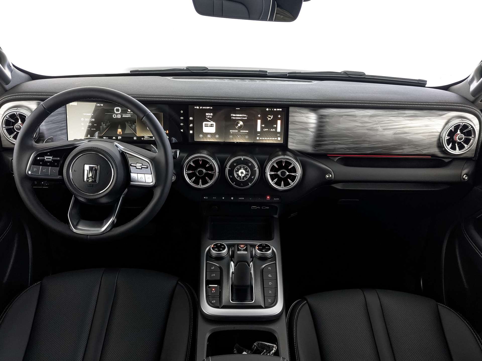 Фото Tank 300 Сити Премиум (City Premium) 2.0T/218 8AT 4WD