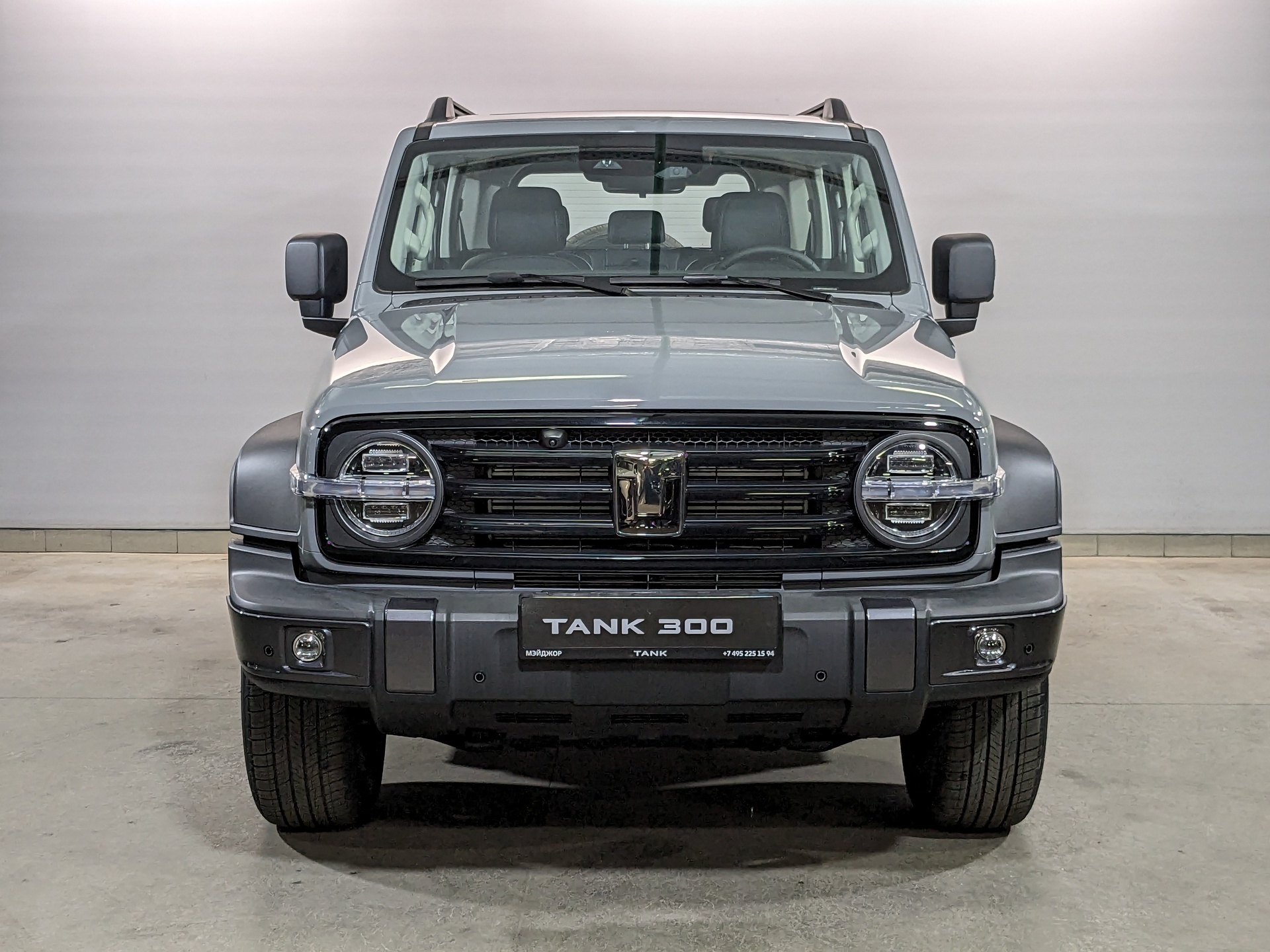 Фото Tank 300 Драйв (Adventure) 2.0T/220 8AT 4WD