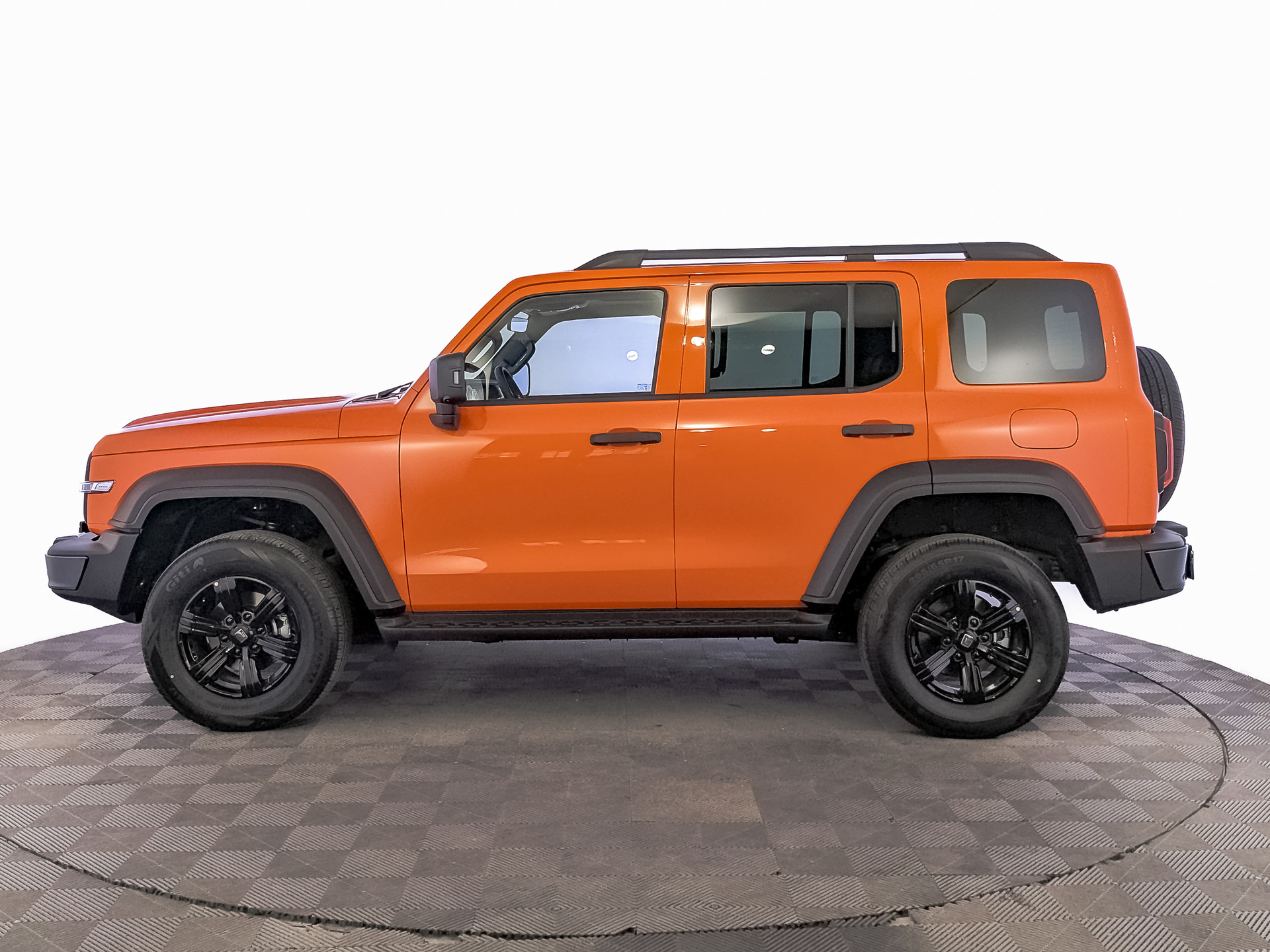 Фото Tank 300 Премиум (Premium) 2.0T/218 8AT 4WD
