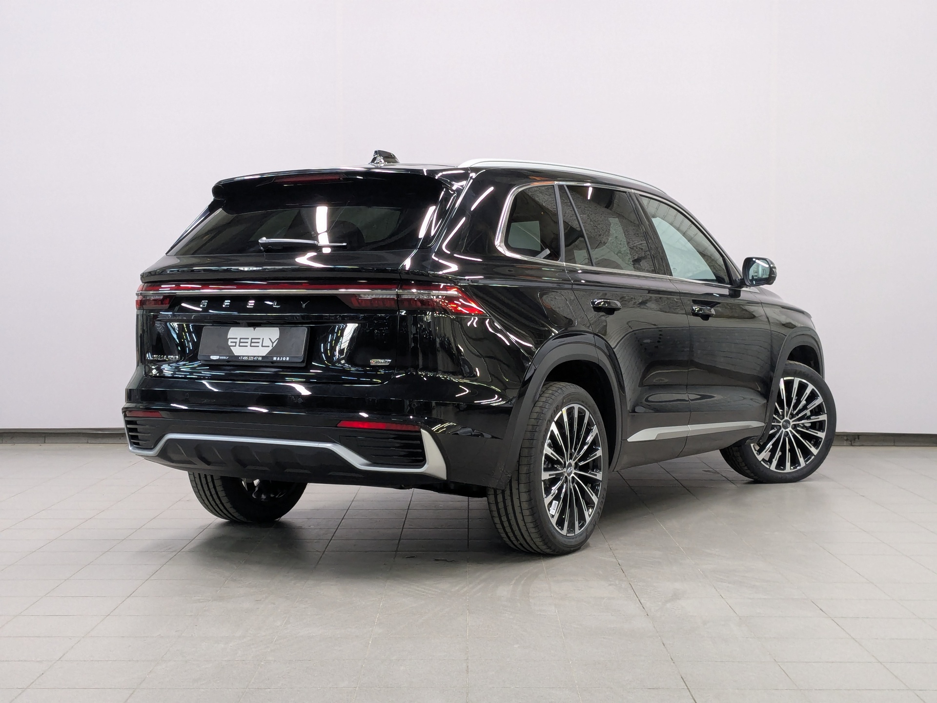 Фото Monjaro Flagship SE 2.0T/238 8AT 4WD