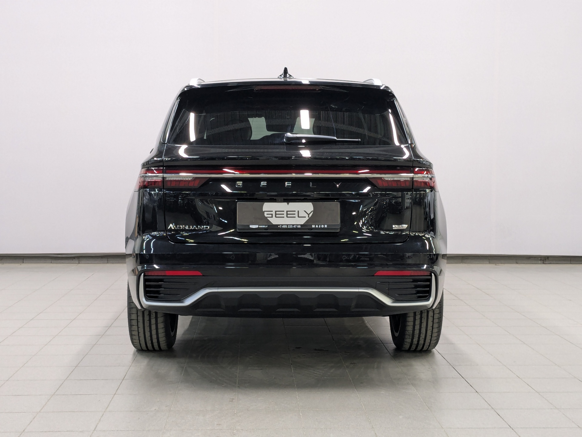 Фото Monjaro Flagship SE 2.0T/238 8AT 4WD