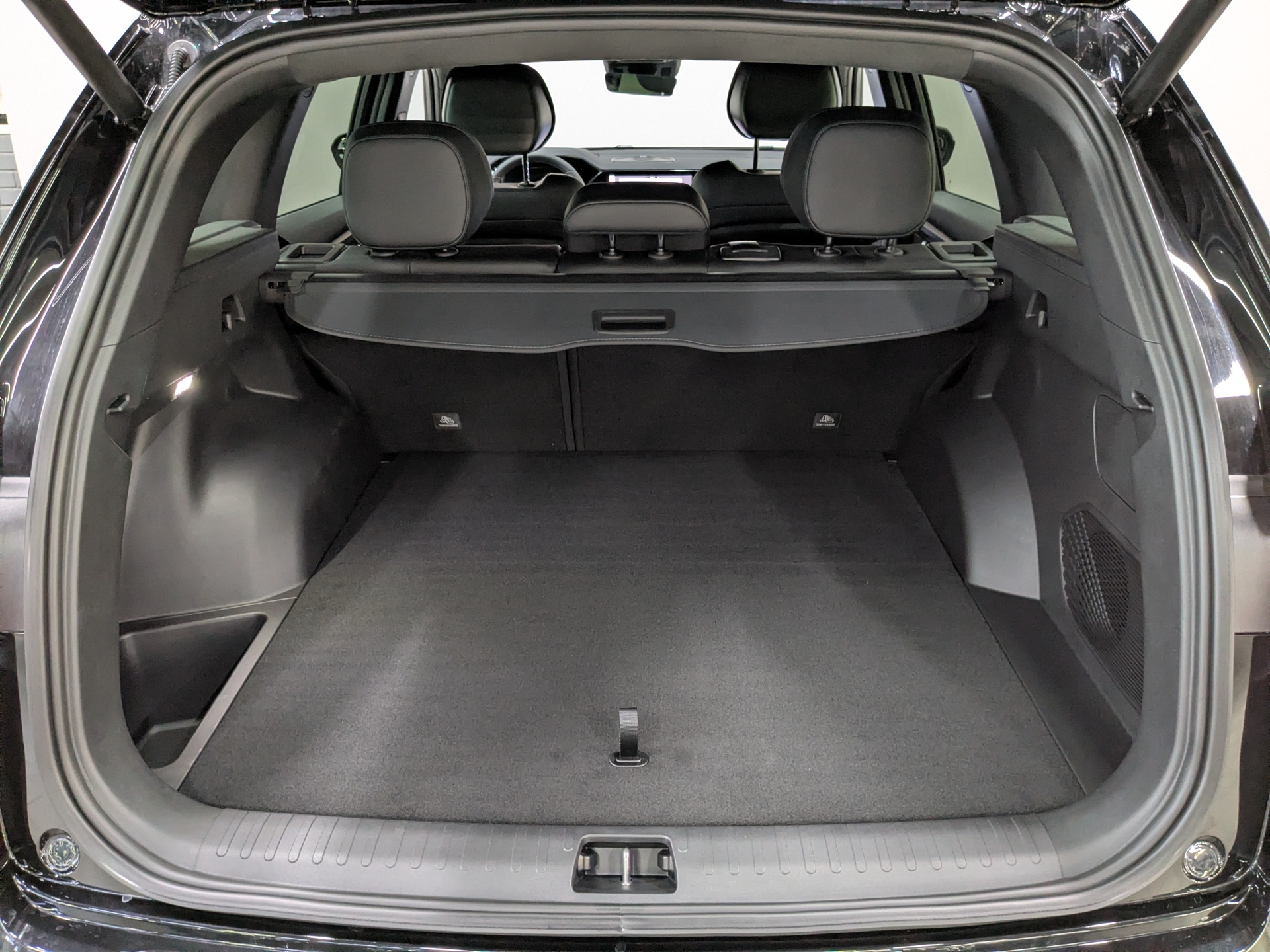 Фото Monjaro Flagship SE 2.0T/238 8AT 4WD