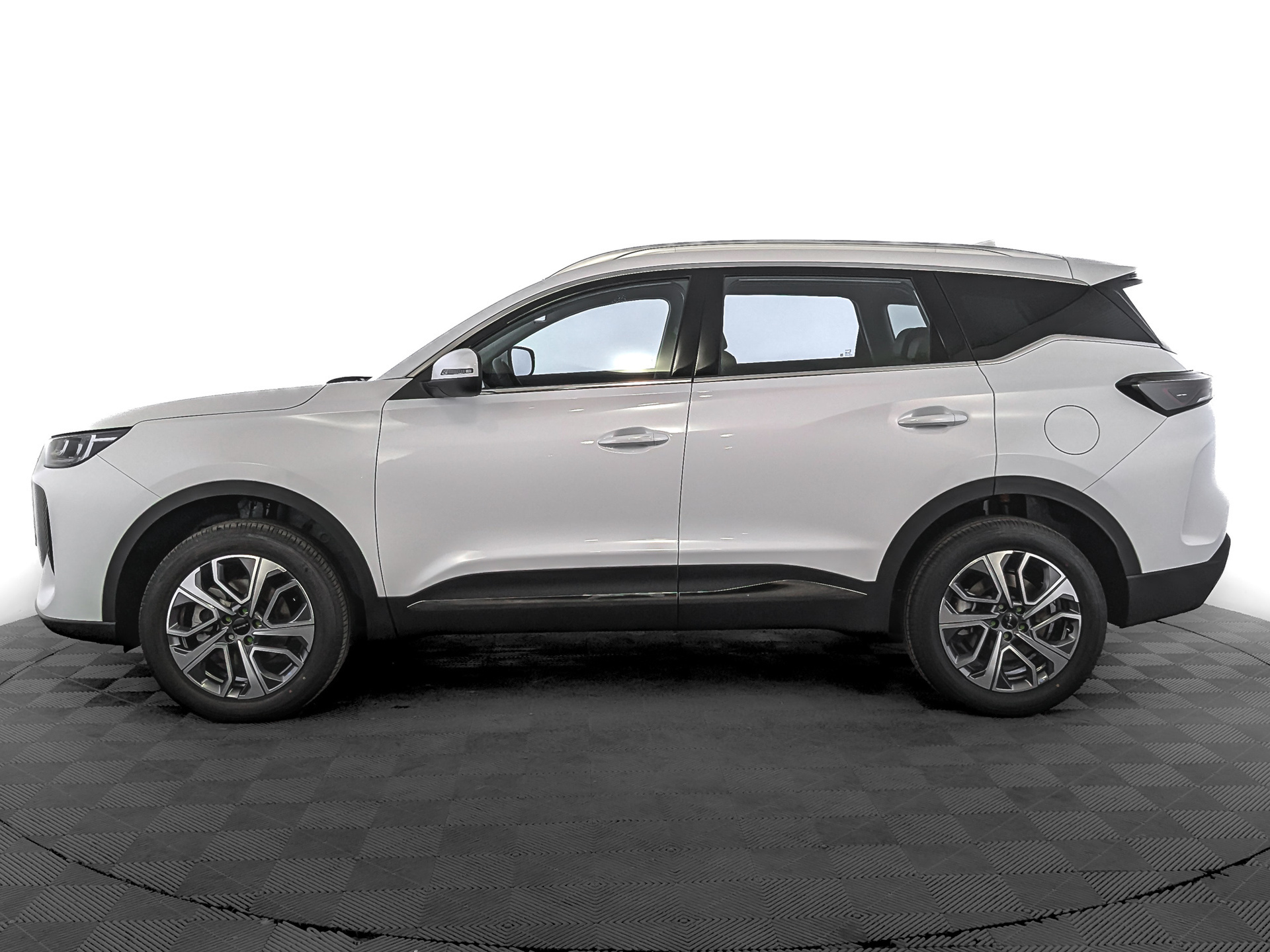 Фото Tenet T7 Active 1.6T/150 7RT 2WD