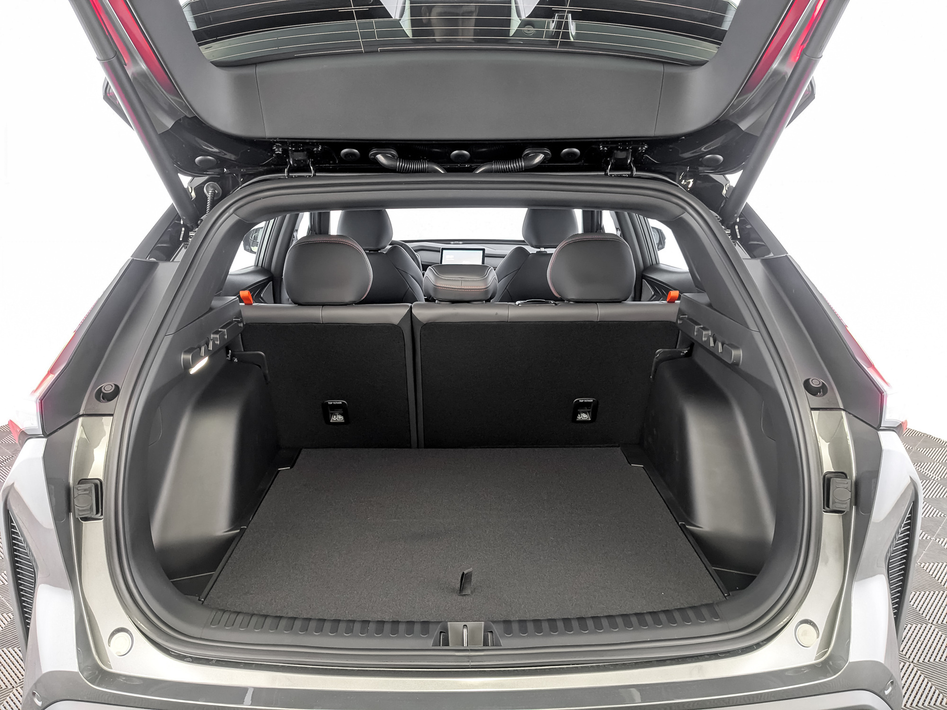 Фото Geely Cityray (G426) Flagship Sport 1.5T/147 7RT 2WD