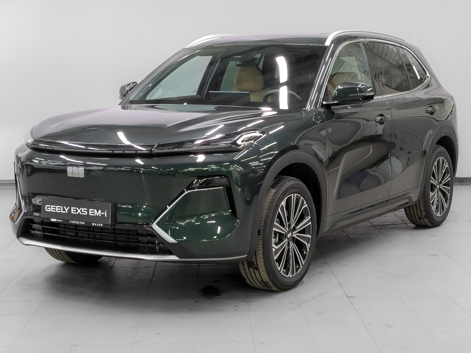Фото Geely EX5 EM-i PHEV Max 1.5H/167 DHT 18.4кВт 2WD
