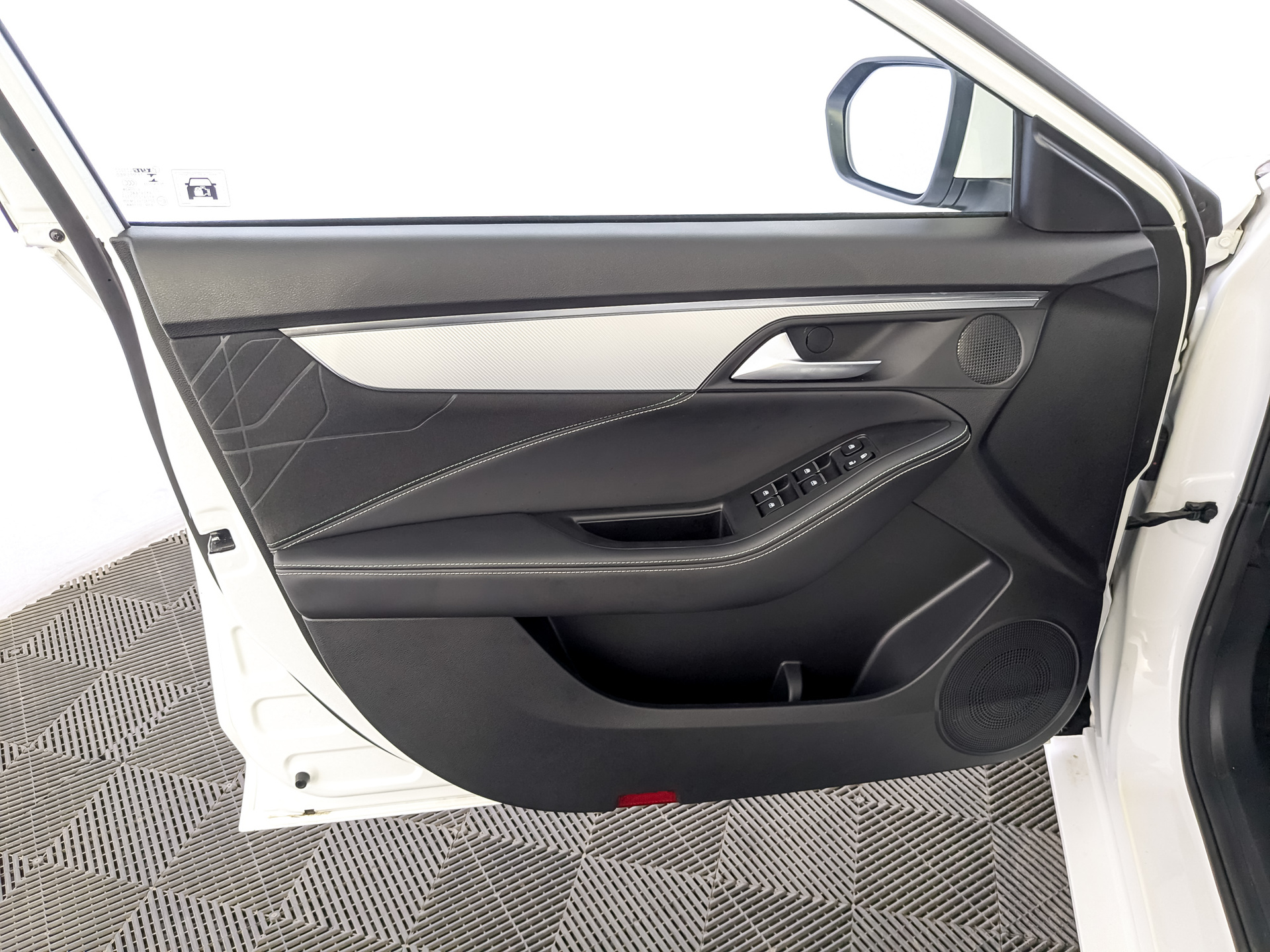 МОСКВИЧ 6 1.50 (136 л.с), автомат, 2023, пробег 14 634 км