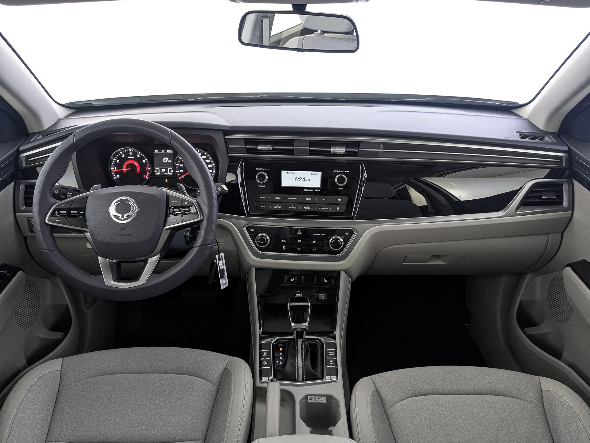 Фото KGM Korando Сити 1.5T/163 6AT 2П