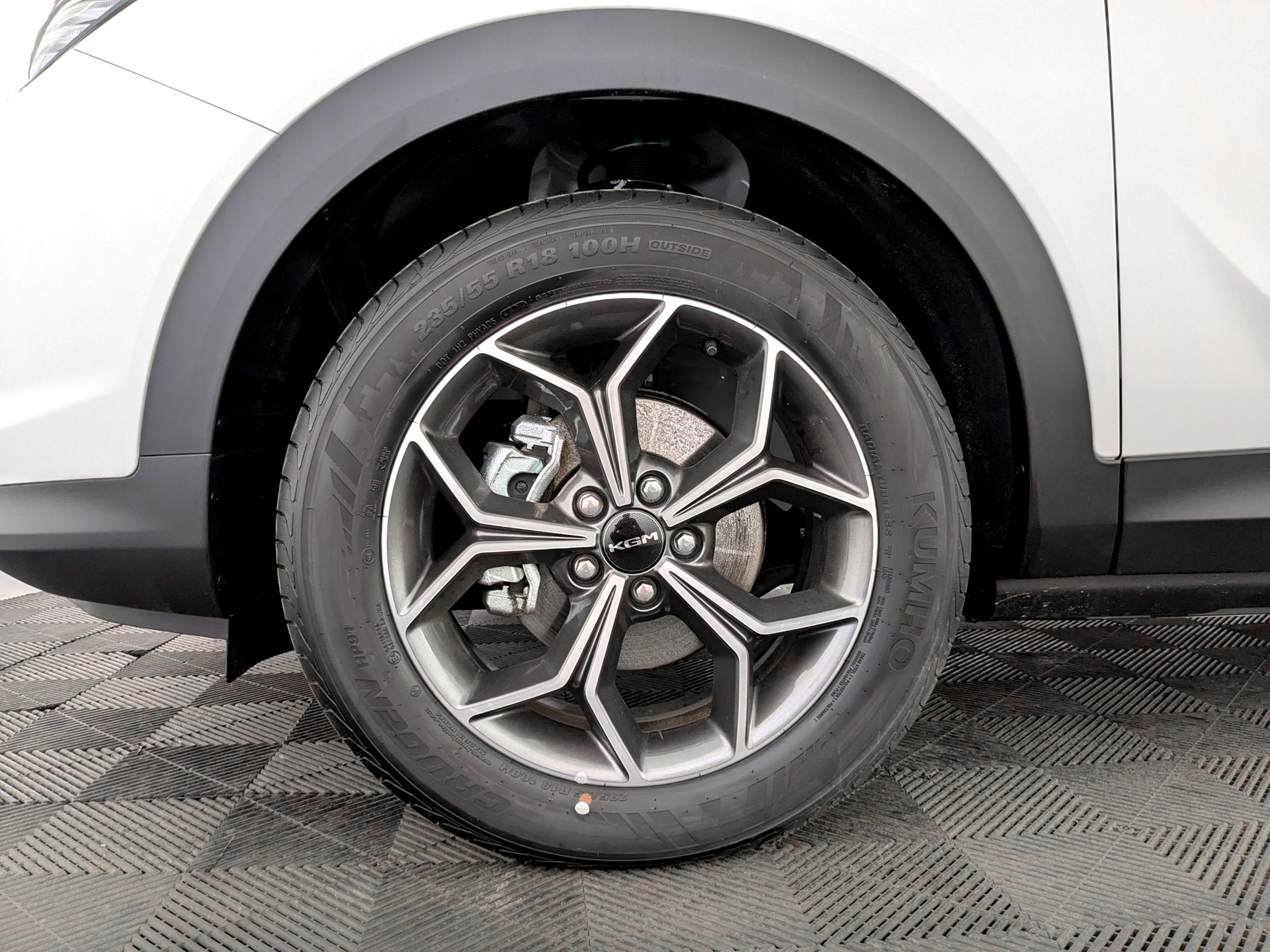Фото KGM Korando Премьер 1.5T/163 6AT 4П