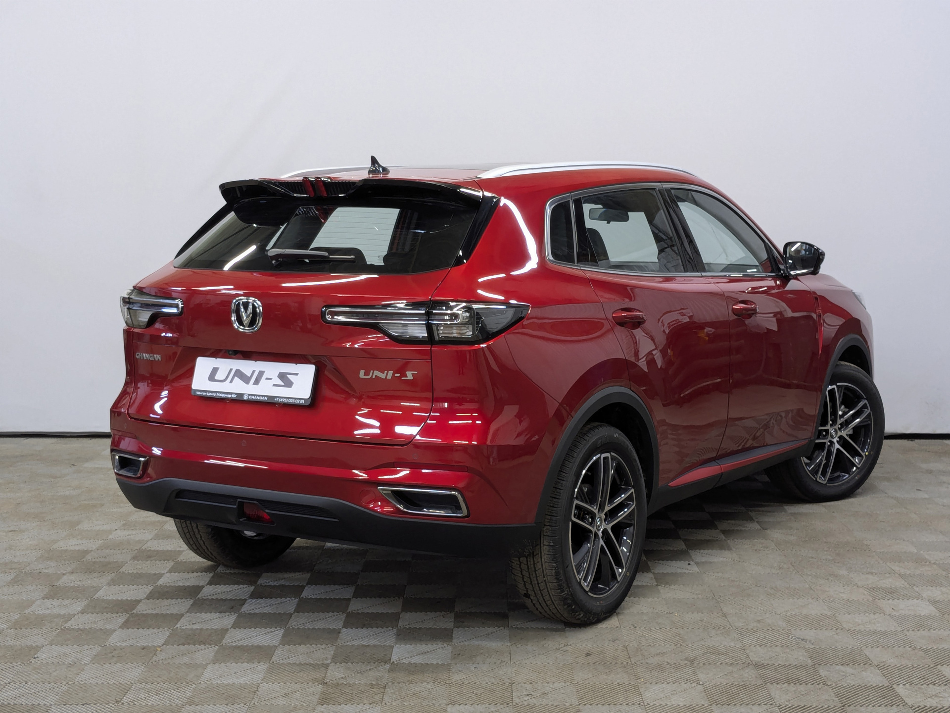 Фото Changan UNI-S Техно 1.5T/181 7RT Передний привод