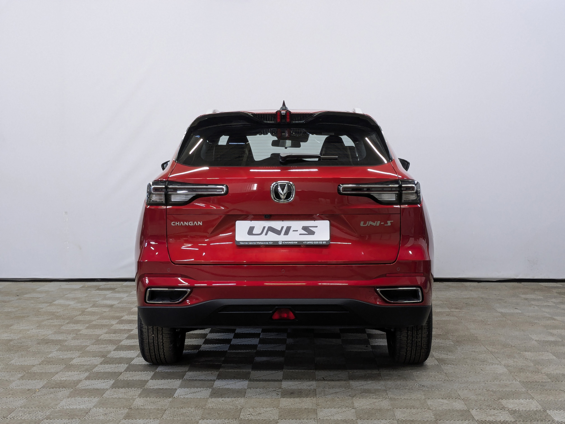 Фото Changan UNI-S Техно 1.5T/181 7RT Передний привод