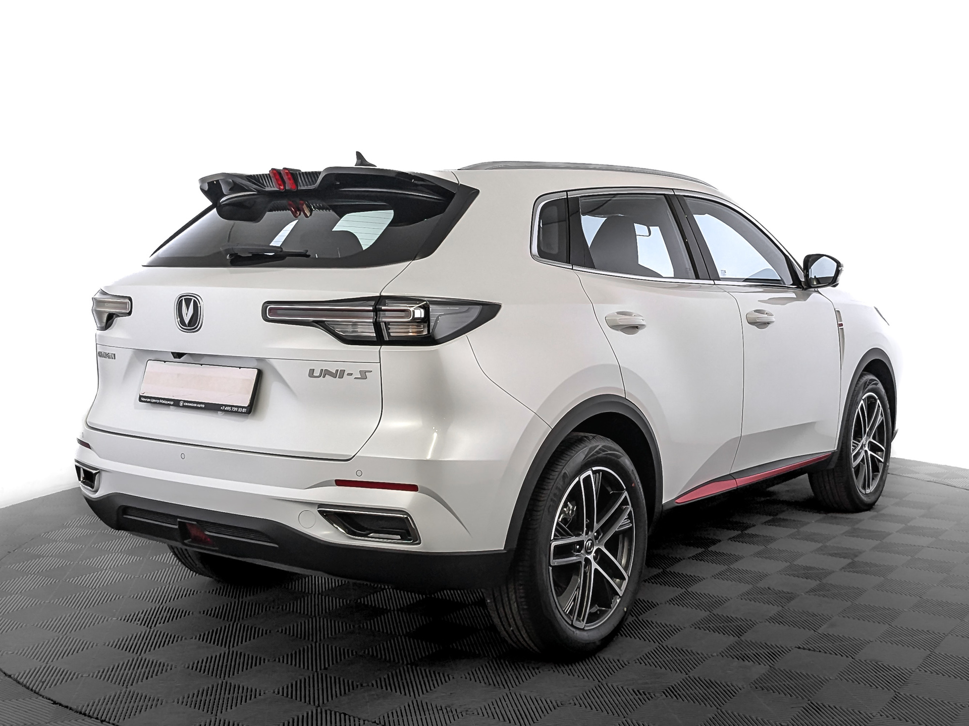 Фото Changan UNI-S Техно 1.5T/181 7RT Передний привод