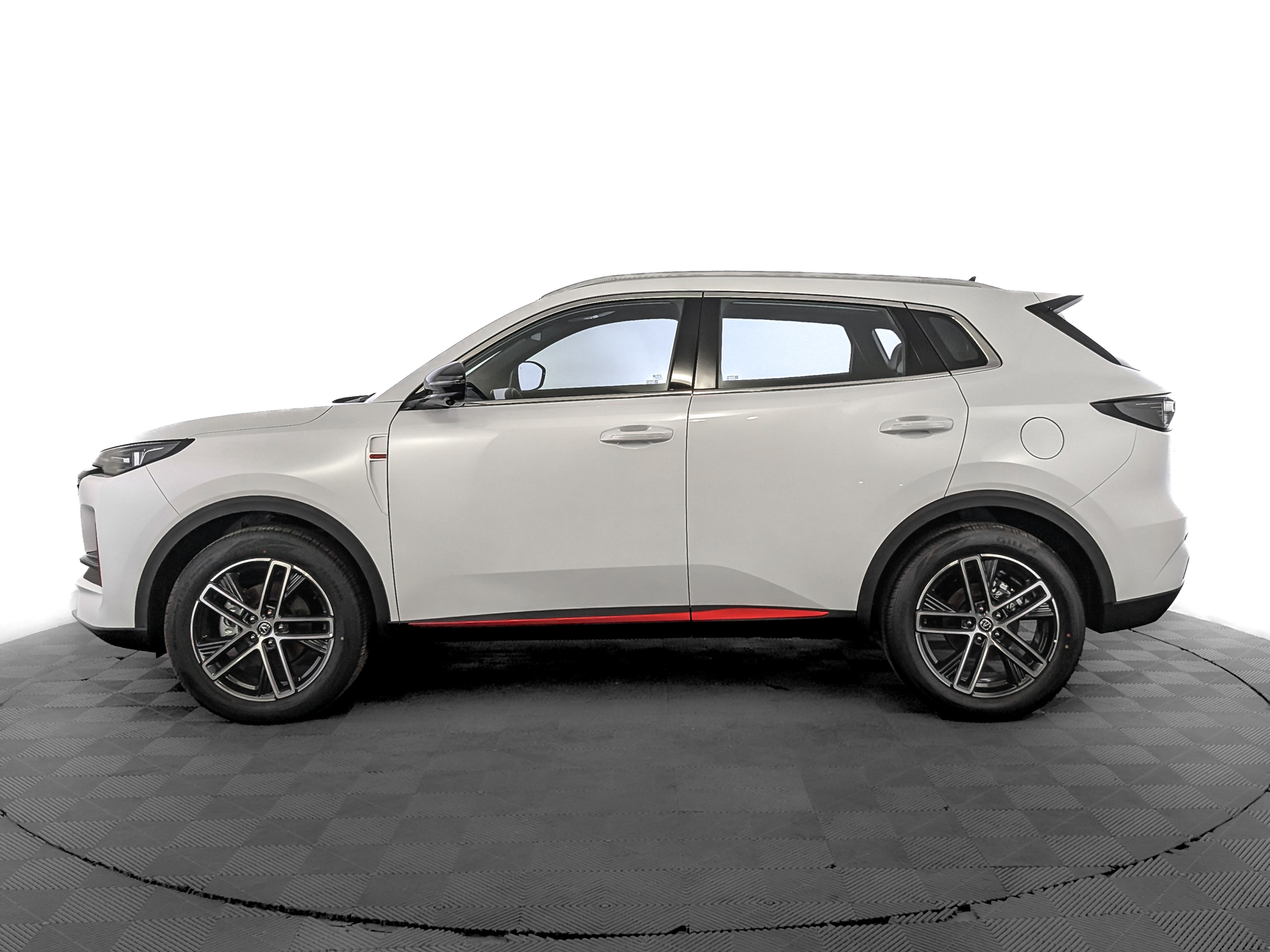 Фото Changan UNI-S Техно 1.5T/181 7RT Передний привод