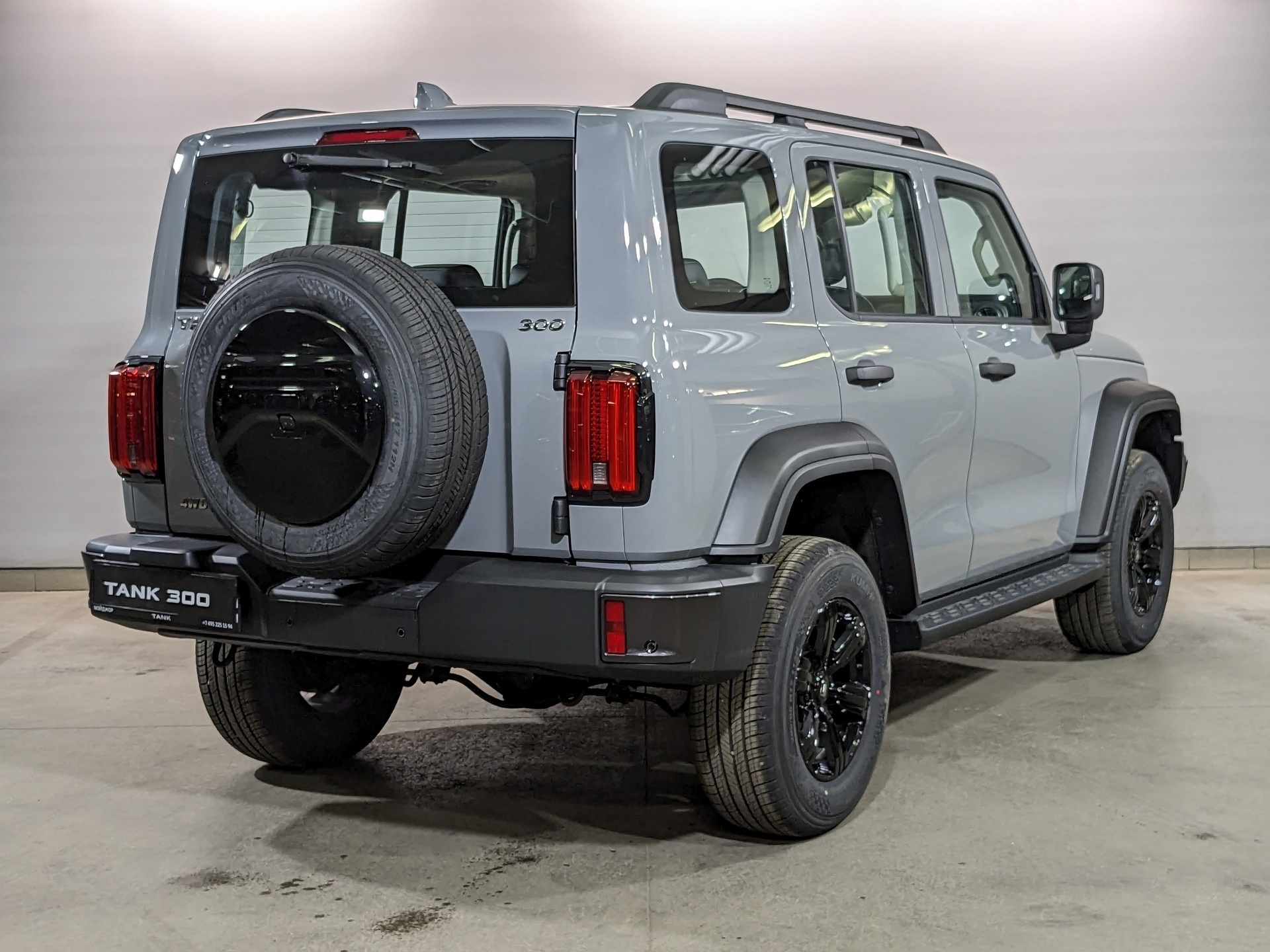 Фото Tank 300 Драйв (Adventure) 2.0T/218 8AT 4WD