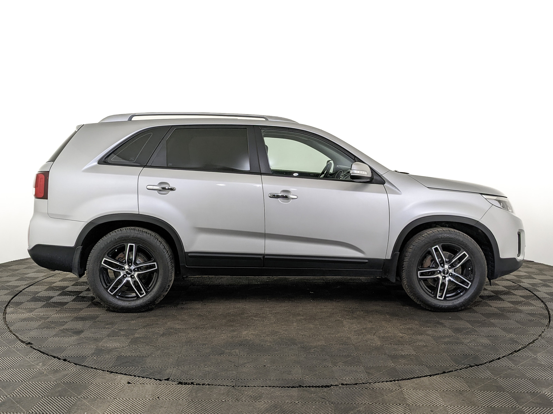 KIA Sorento 2.40 (175 л.с), автомат, 2018, пробег 100 825 км