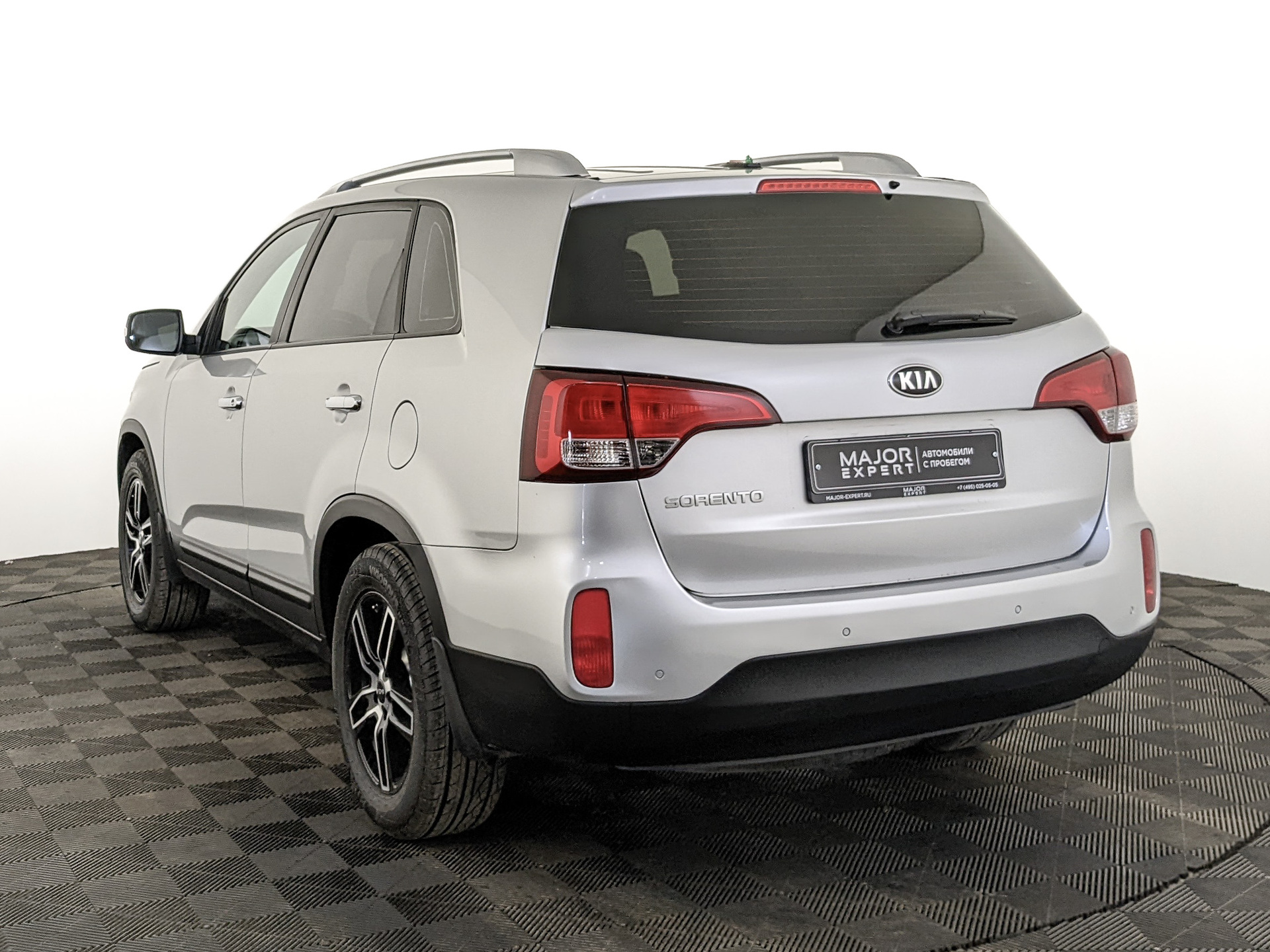 KIA Sorento 2.40 (175 л.с), автомат, 2018, пробег 100 825 км