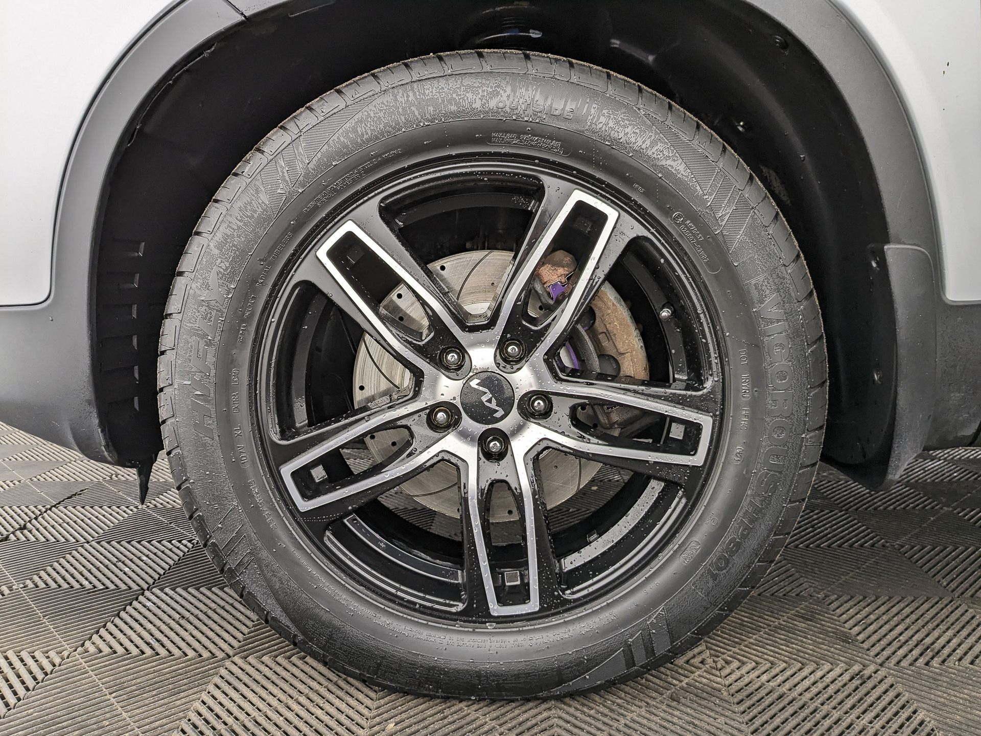 KIA Sorento 2.40 (175 л.с), автомат, 2018, пробег 100 825 км
