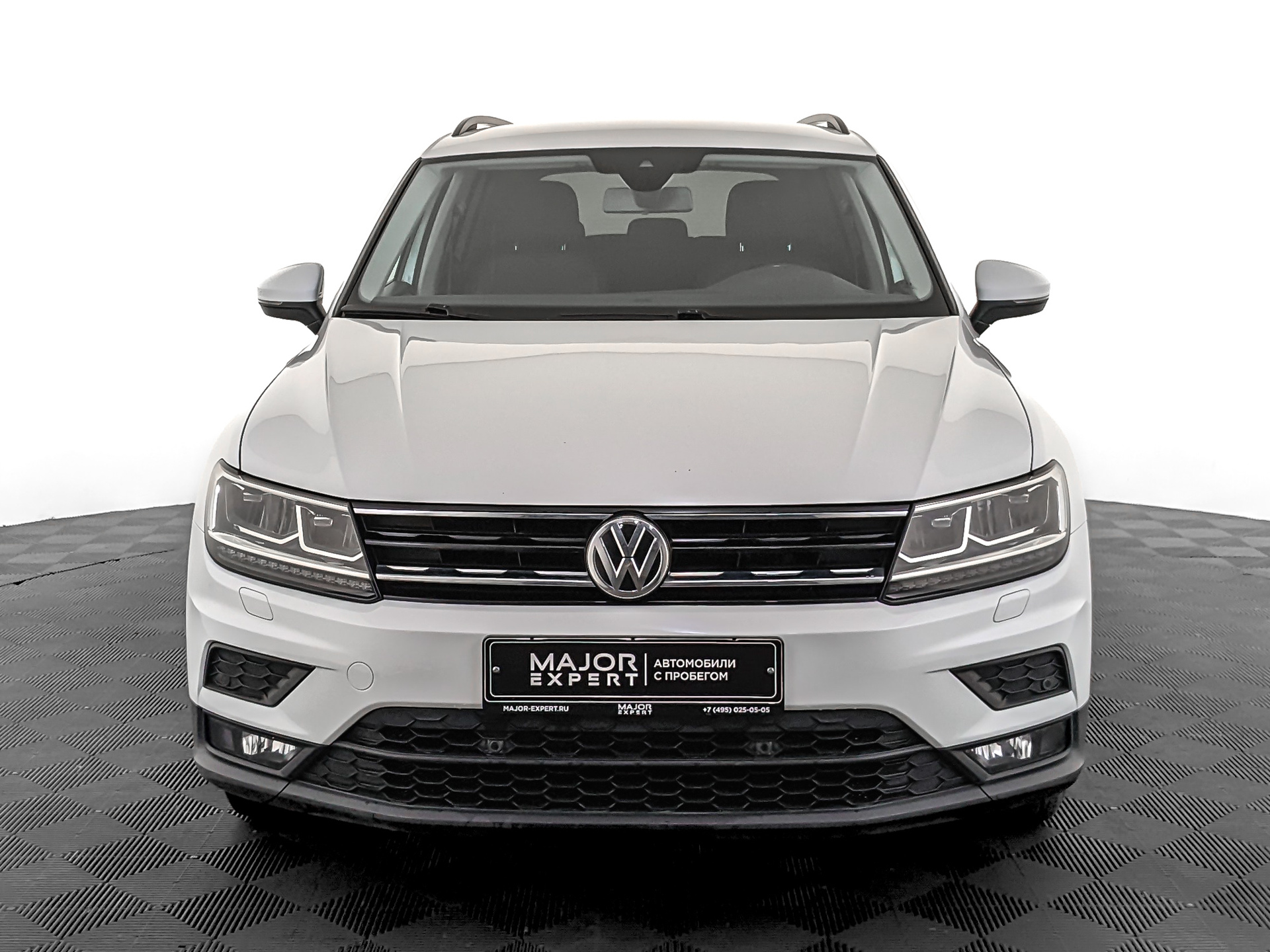 VOLKSWAGEN Tiguan 1.40 (150 л.с), автомат, 2020, пробег 111 039 км