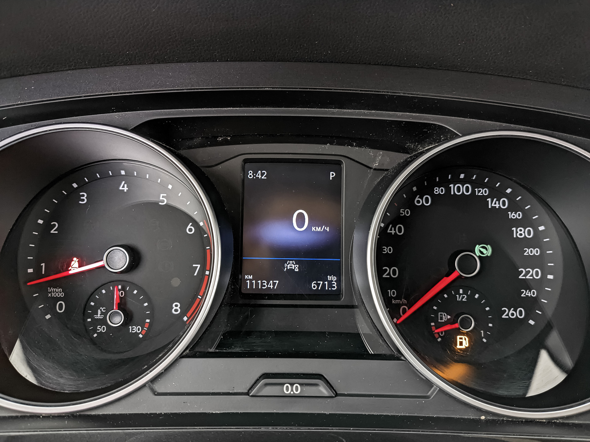 VOLKSWAGEN Tiguan 1.40 (150 л.с), автомат, 2020, пробег 111 039 км