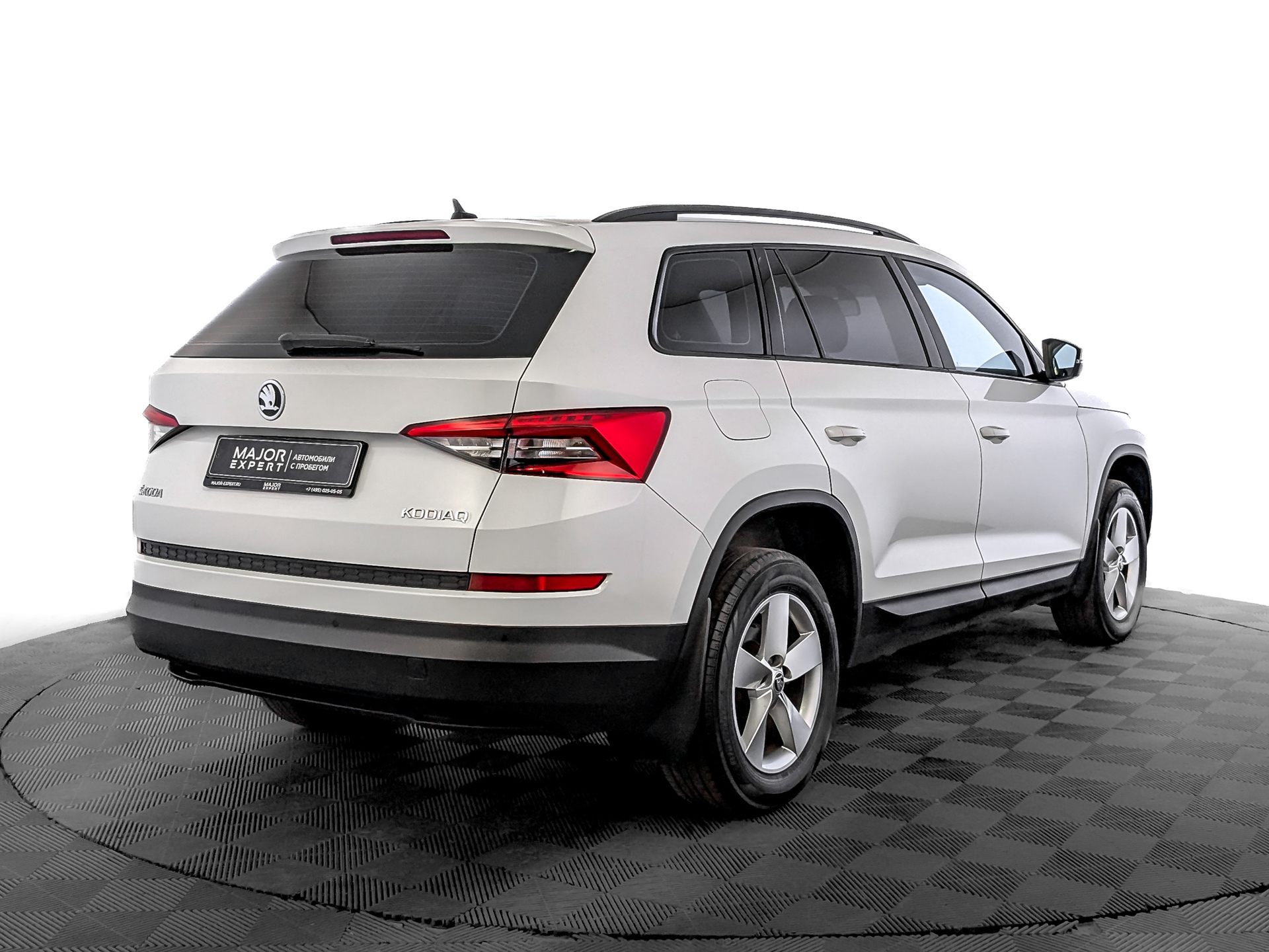 SKODA Kodiaq 1.40 (150 л.с), автомат, 2019, пробег 143 729 км