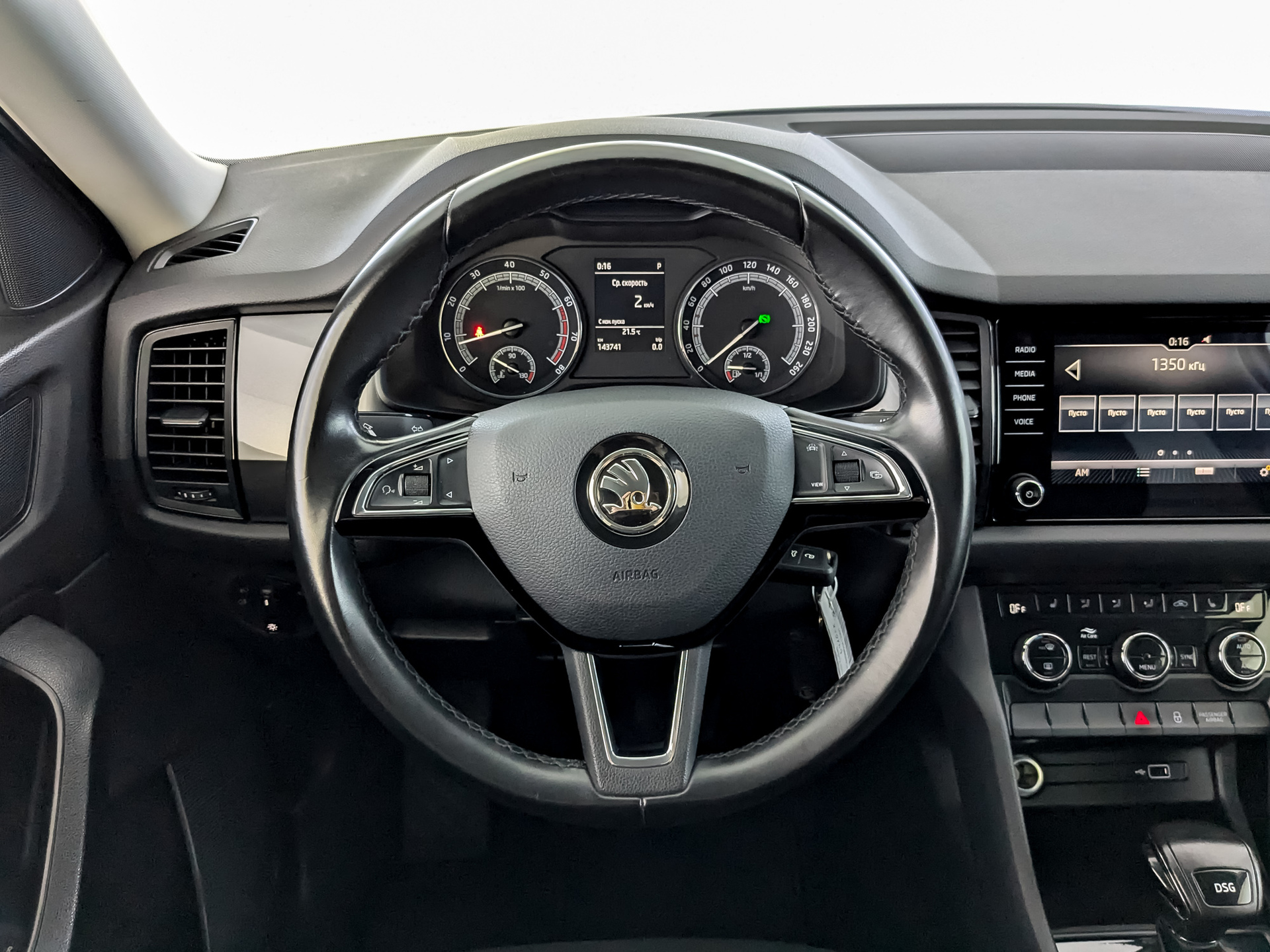SKODA Kodiaq 1.40 (150 л.с), автомат, 2019, пробег 143 729 км