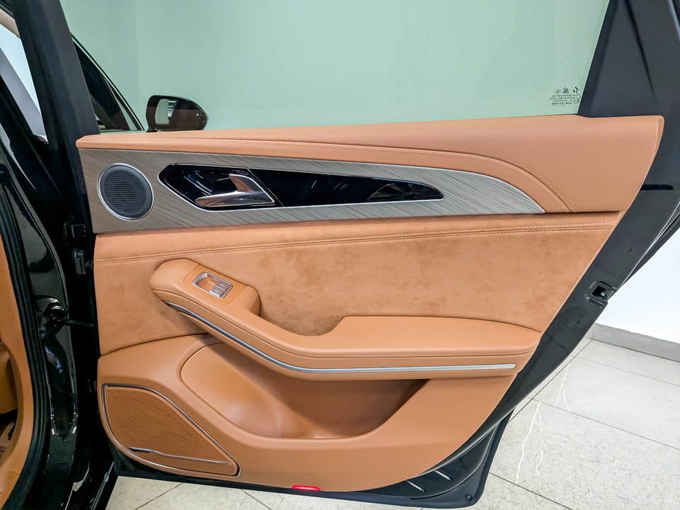 Фото Hongqi H9 с пробегом 31 369 км