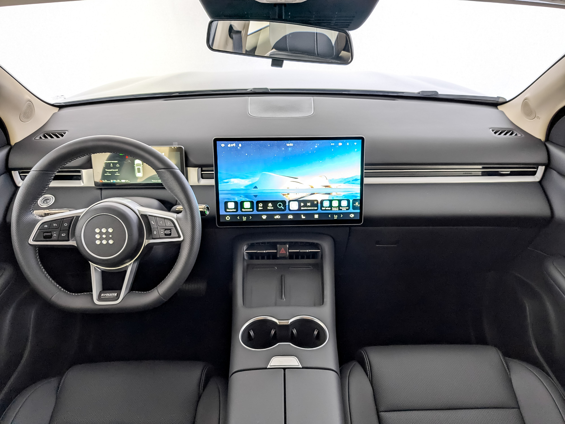 Фото Evolute i-SPACE 5 мест 1.5ELH/159 25кВт 4WD