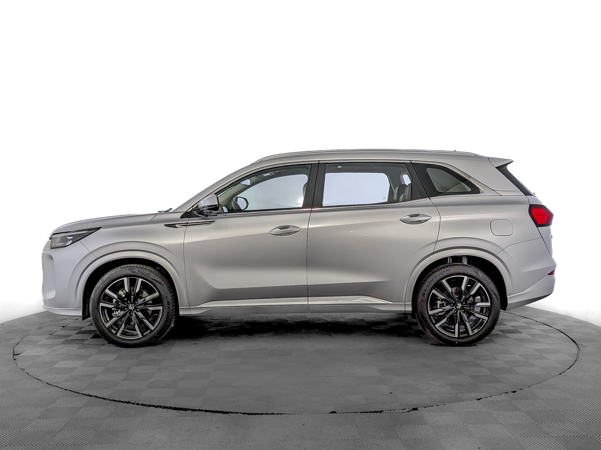 Фото Evolute i-SPACE 5 мест 1.5ELH/159 25кВт 4WD